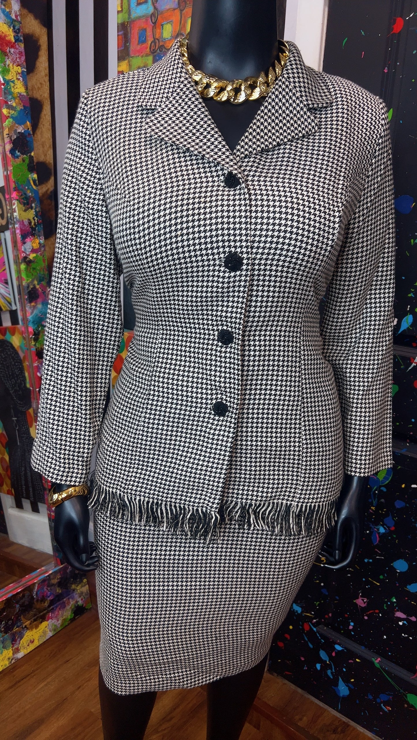 Vintage Houndstooth Black & White Skirt Suit (16W)