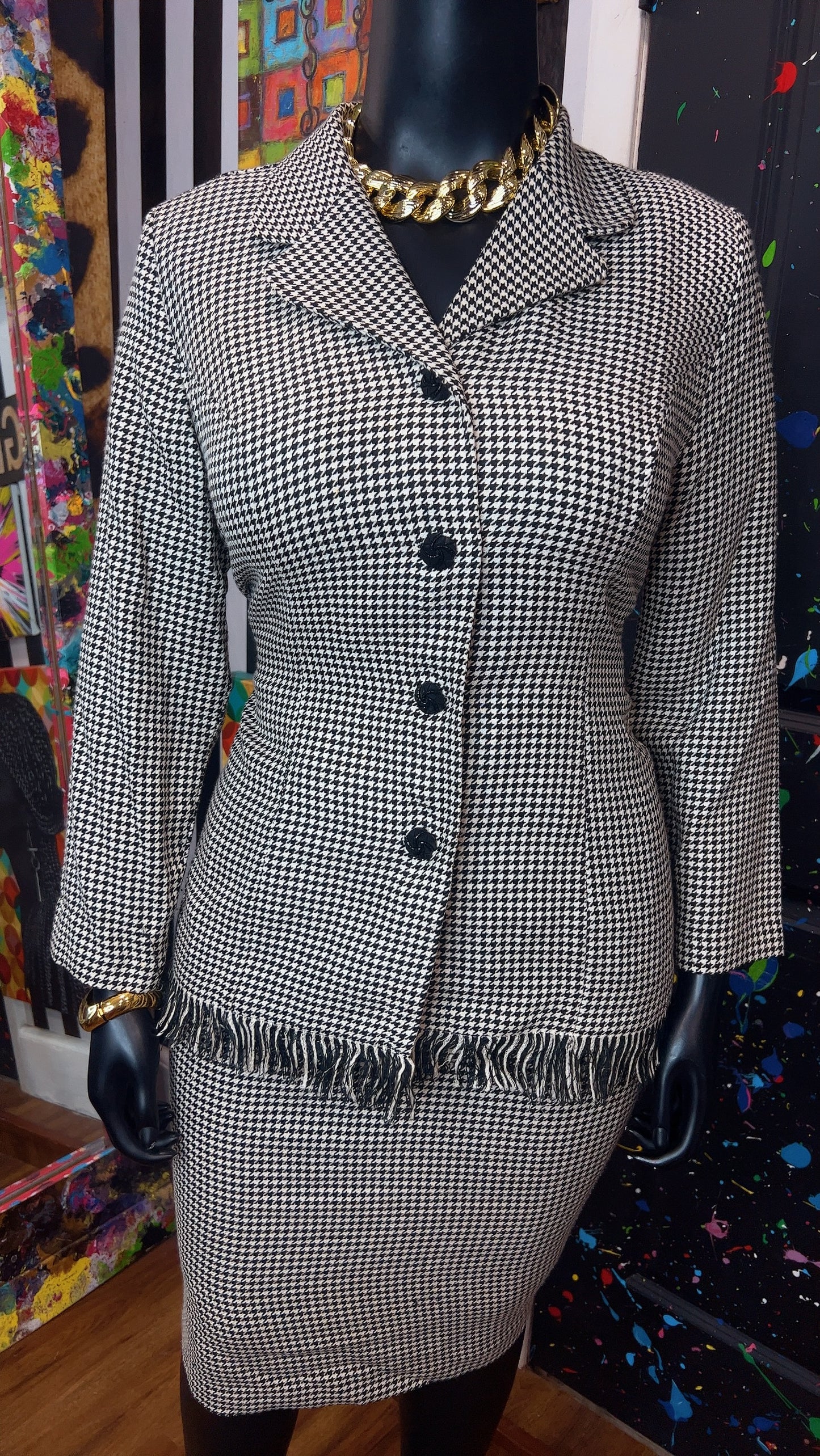 Vintage Houndstooth Black & White Skirt Suit (16W)