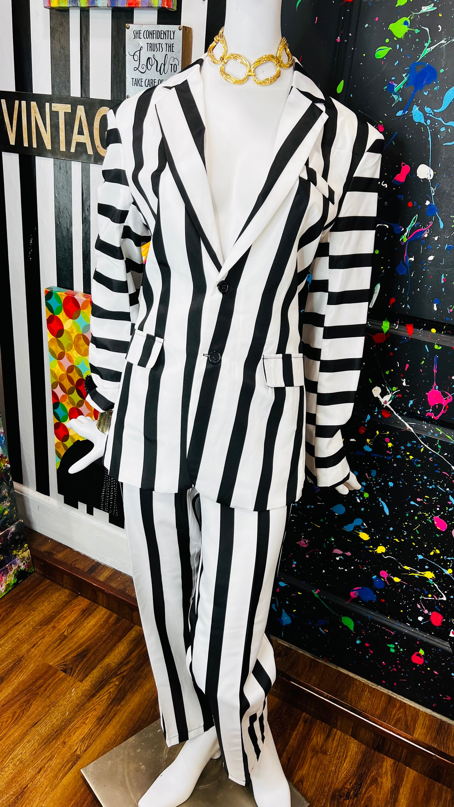 Black & White Stripe Pants Suit (12/14)