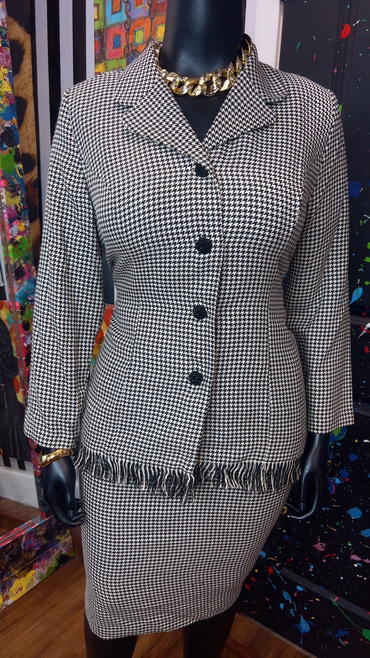 Vintage Houndstooth Black & White Skirt Suit (16W)