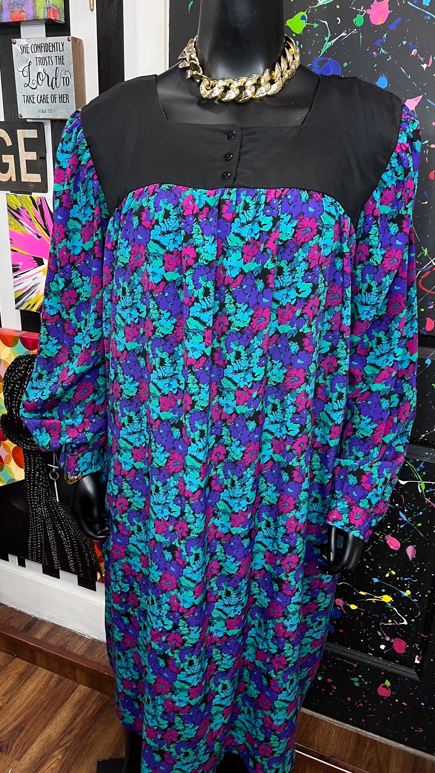 Vintage Floral Dress (26/28)