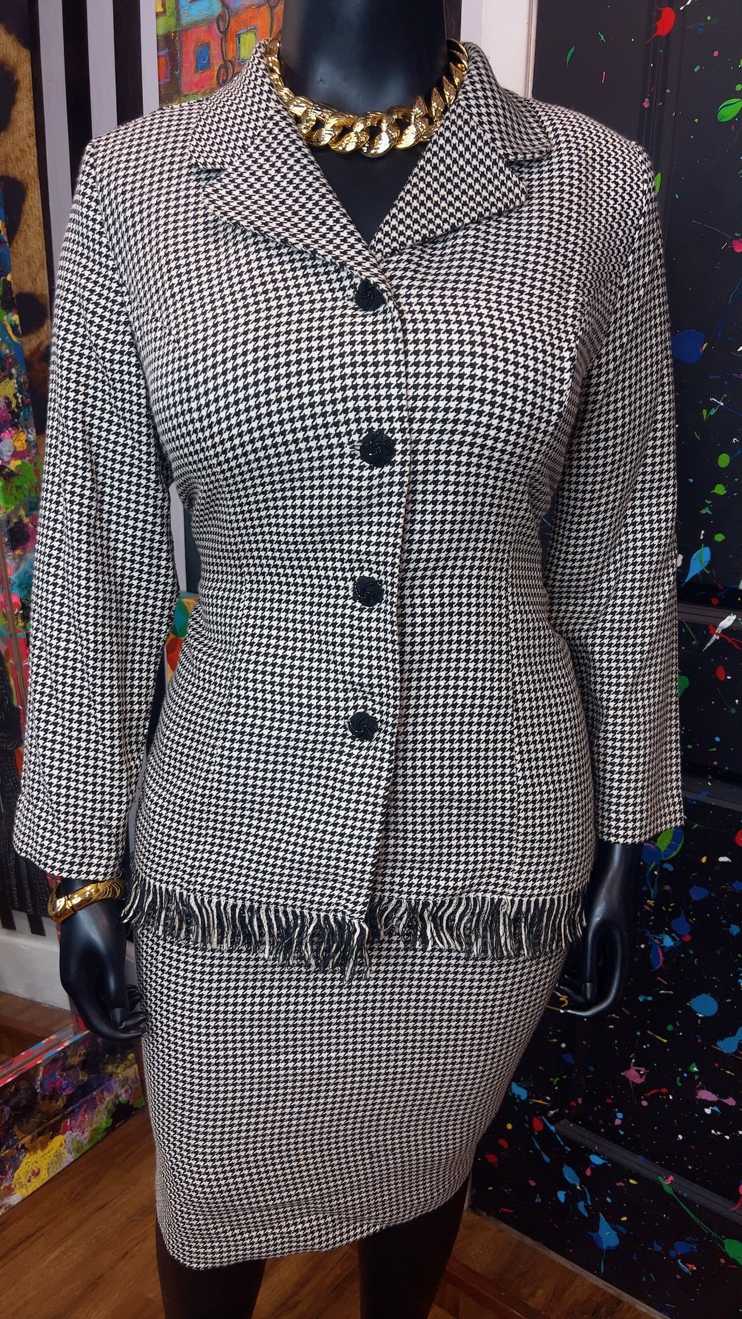 Vintage Houndstooth Black & White Skirt Suit (16W)