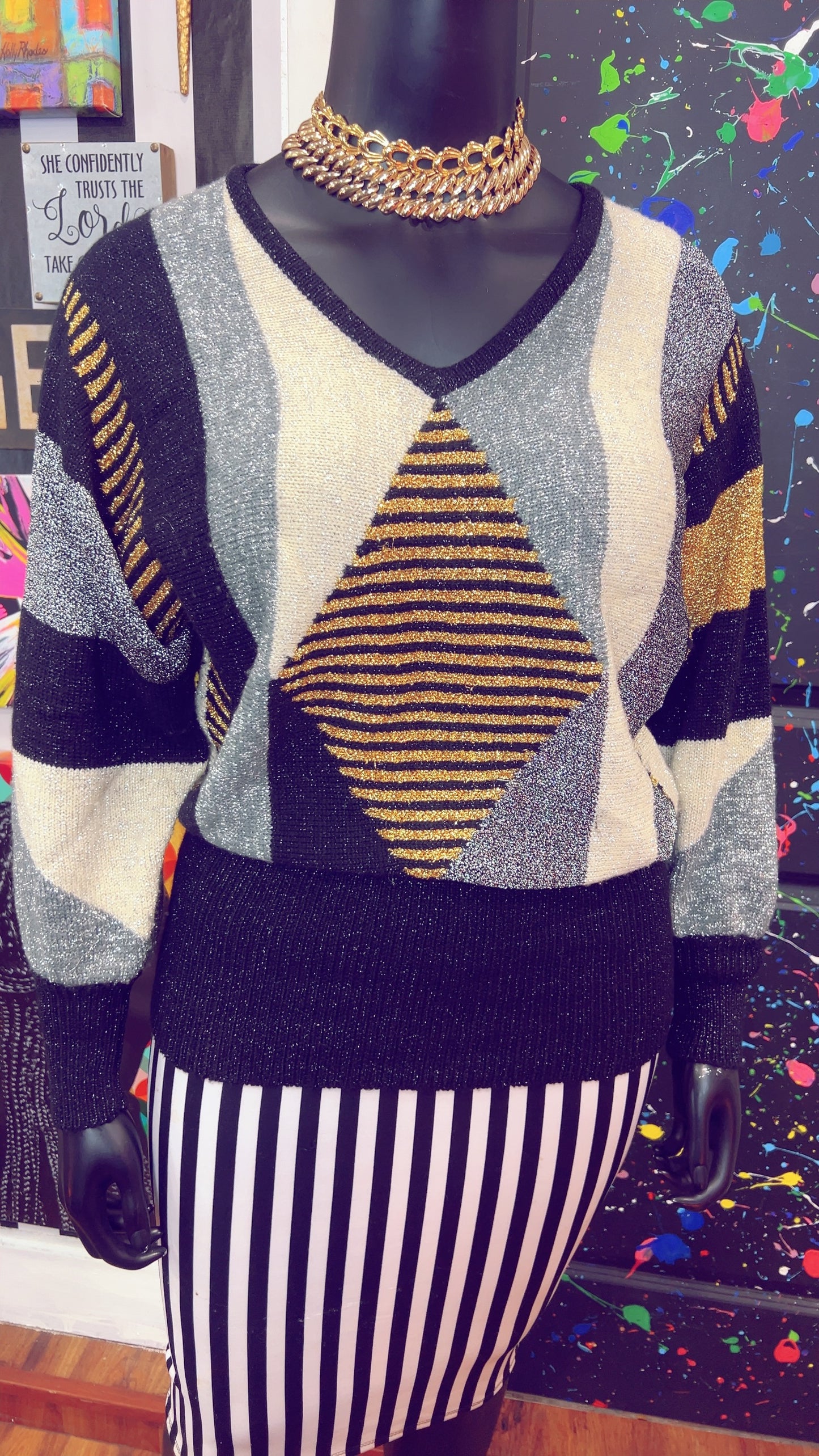 Vintage IB Diffusion Gold & Black Sweater (18)