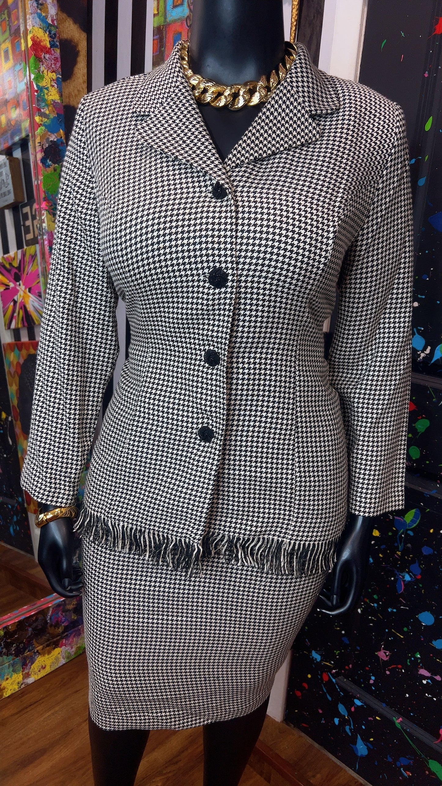 Vintage Houndstooth Black & White Skirt Suit (16W)
