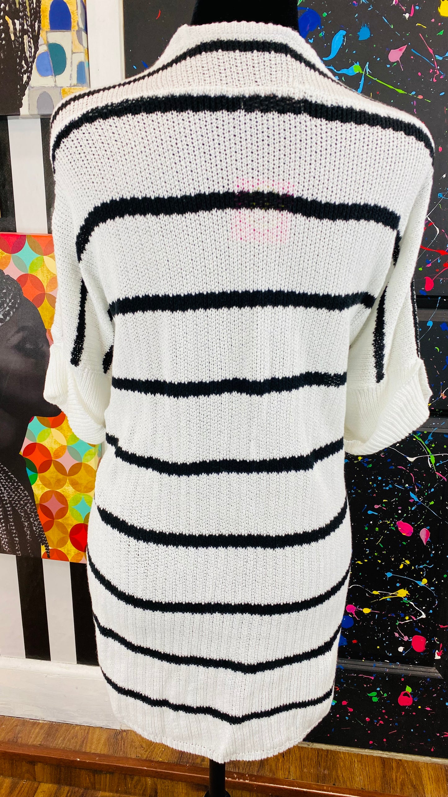 B&W Knit Short Sleeve Blouse