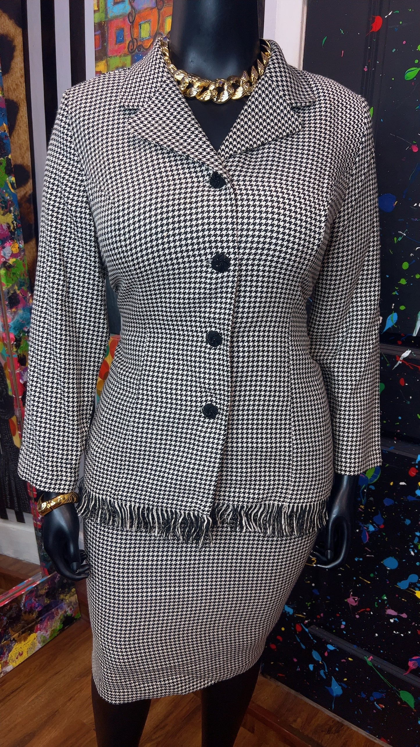 Vintage Houndstooth Black & White Skirt Suit (16W)
