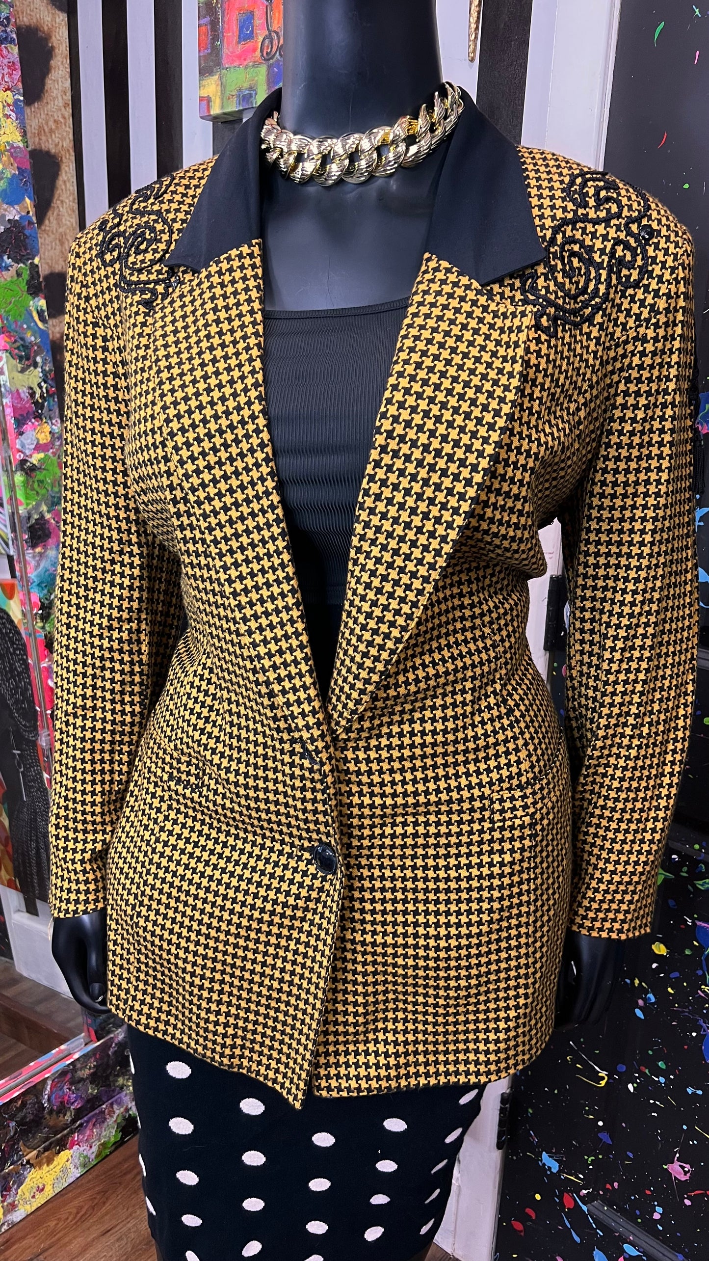 Vintage Mustard Yellow & Black Houndstooth Blazer w/ Tassel Shoulders (18)