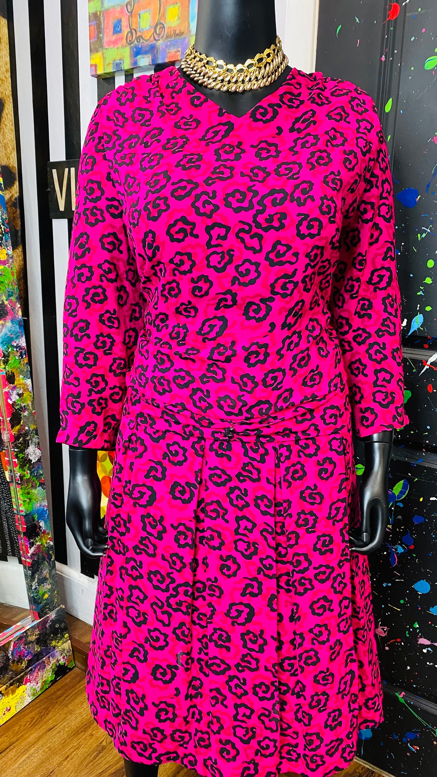 Vintage Pink & Black ‘York’ Skirt Set (24 1/2)