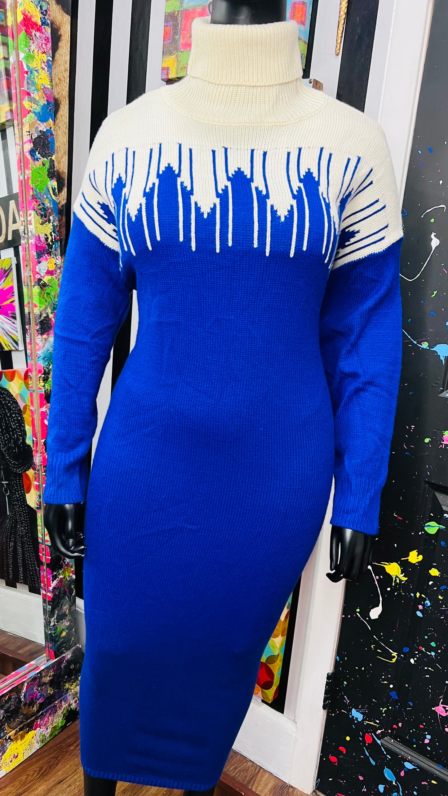 Vintage Blue & Cream Sweater Dress (24)