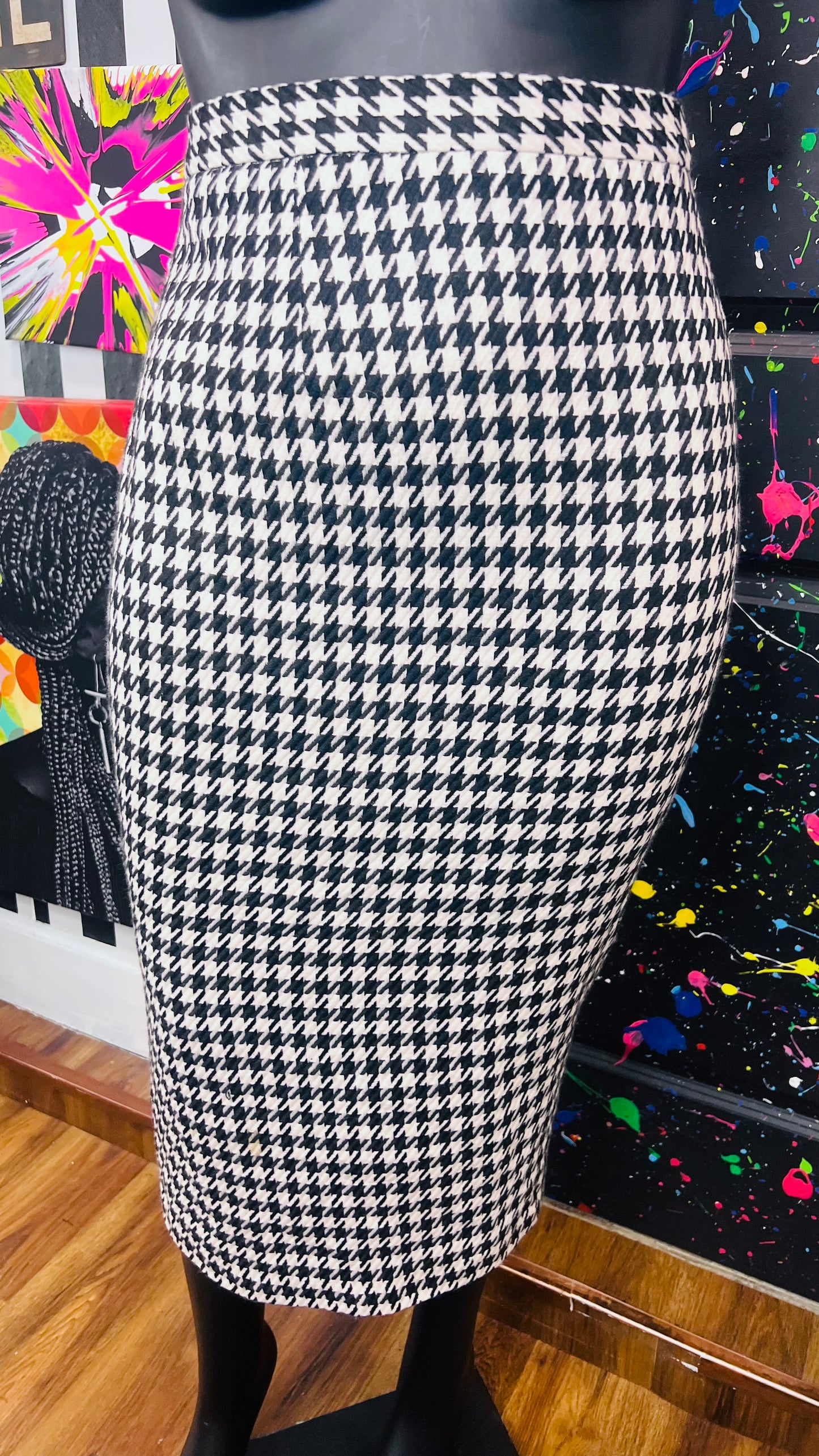 Vintage Houndstooth Polyester & Wool Skirt (20W)