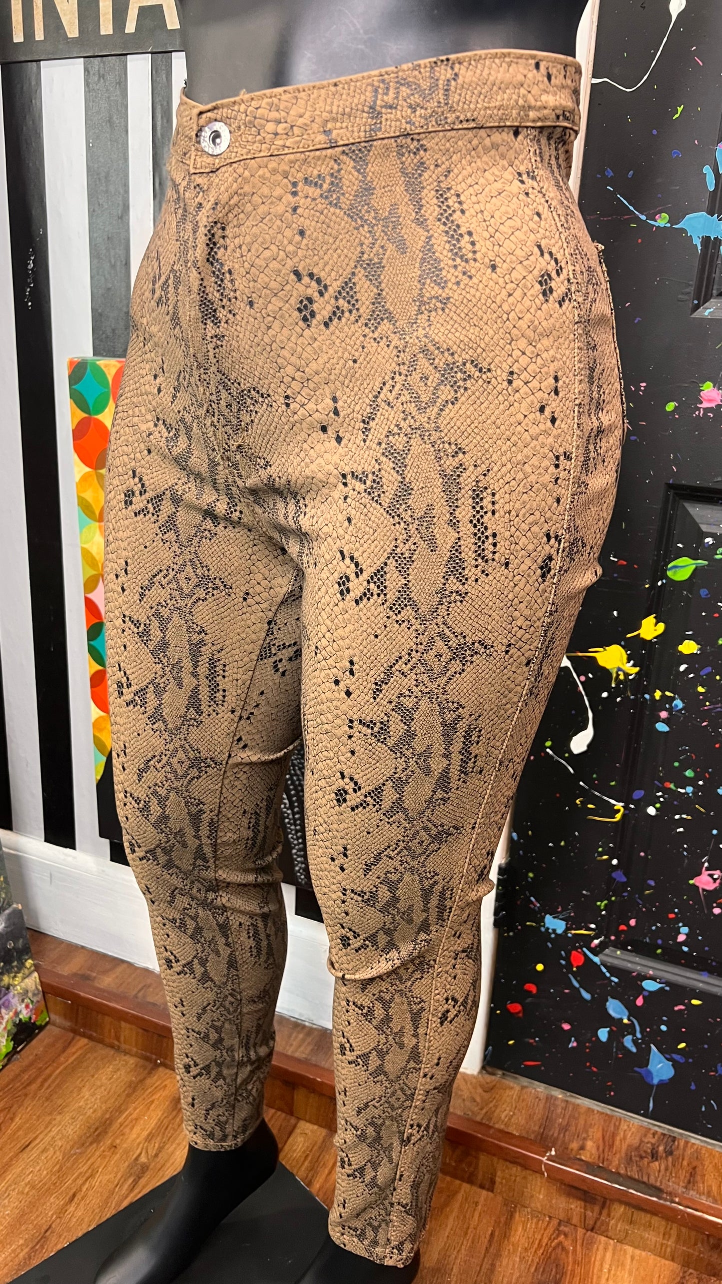 Super Stretchy Snake Skin Pants (16/18)
