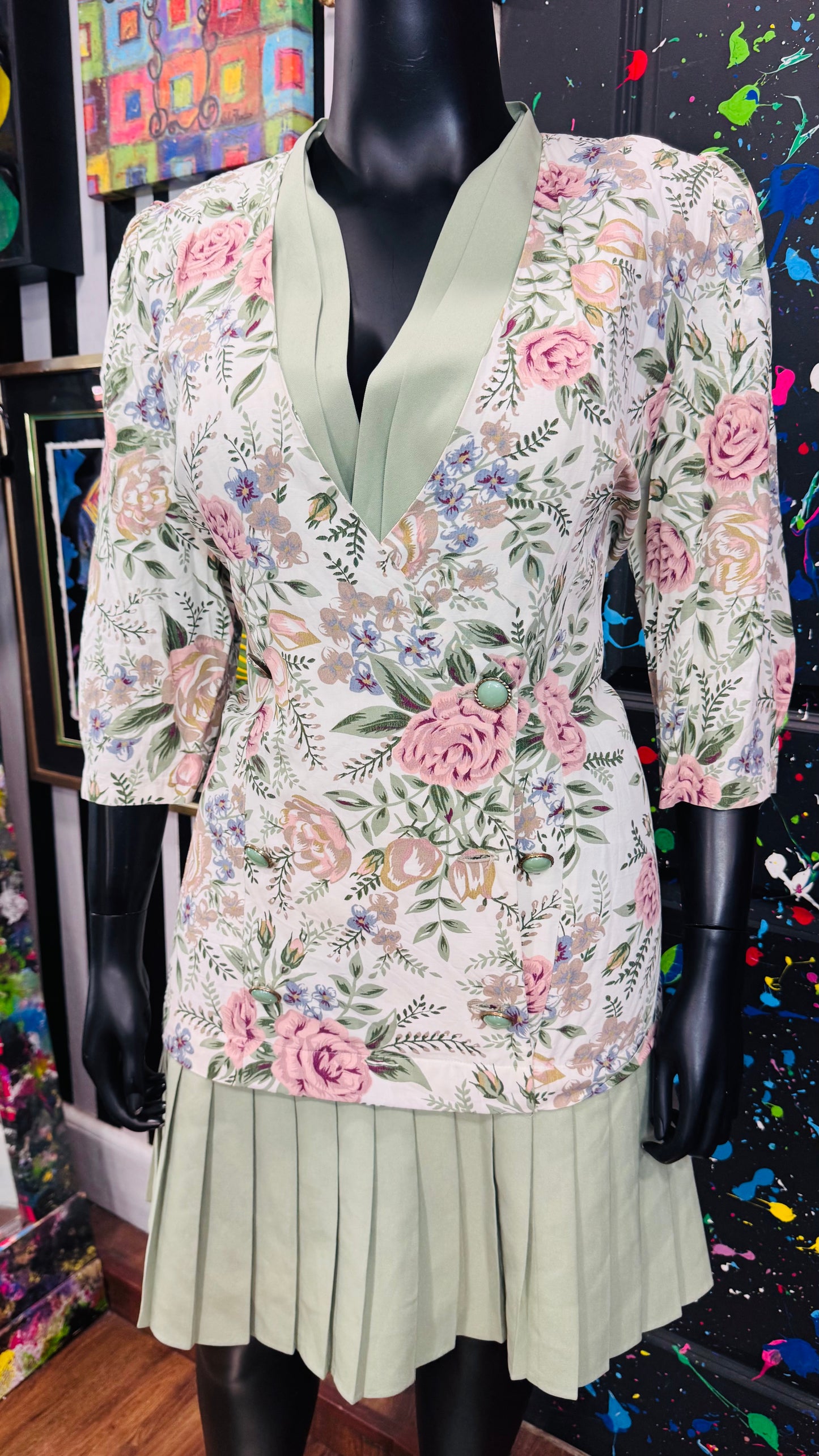 Vintage Floral Pleated Bottom Dress (18WP)