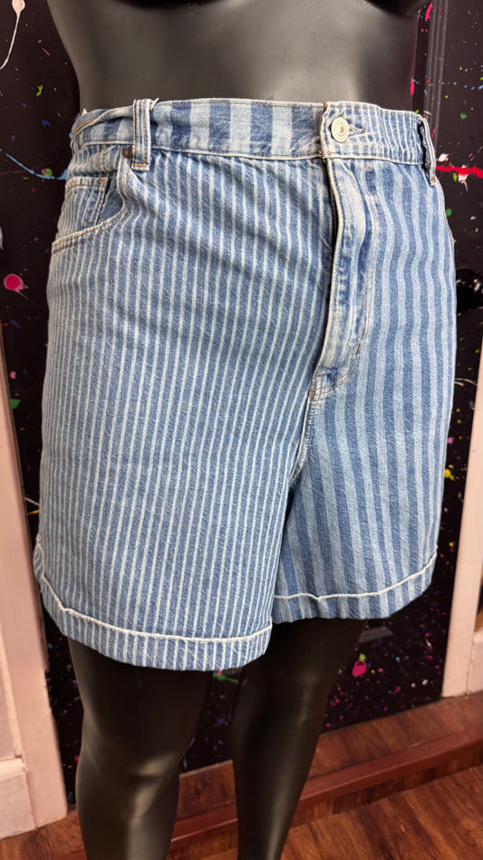 American Eagle Striped Jean Shorts (24) *KC