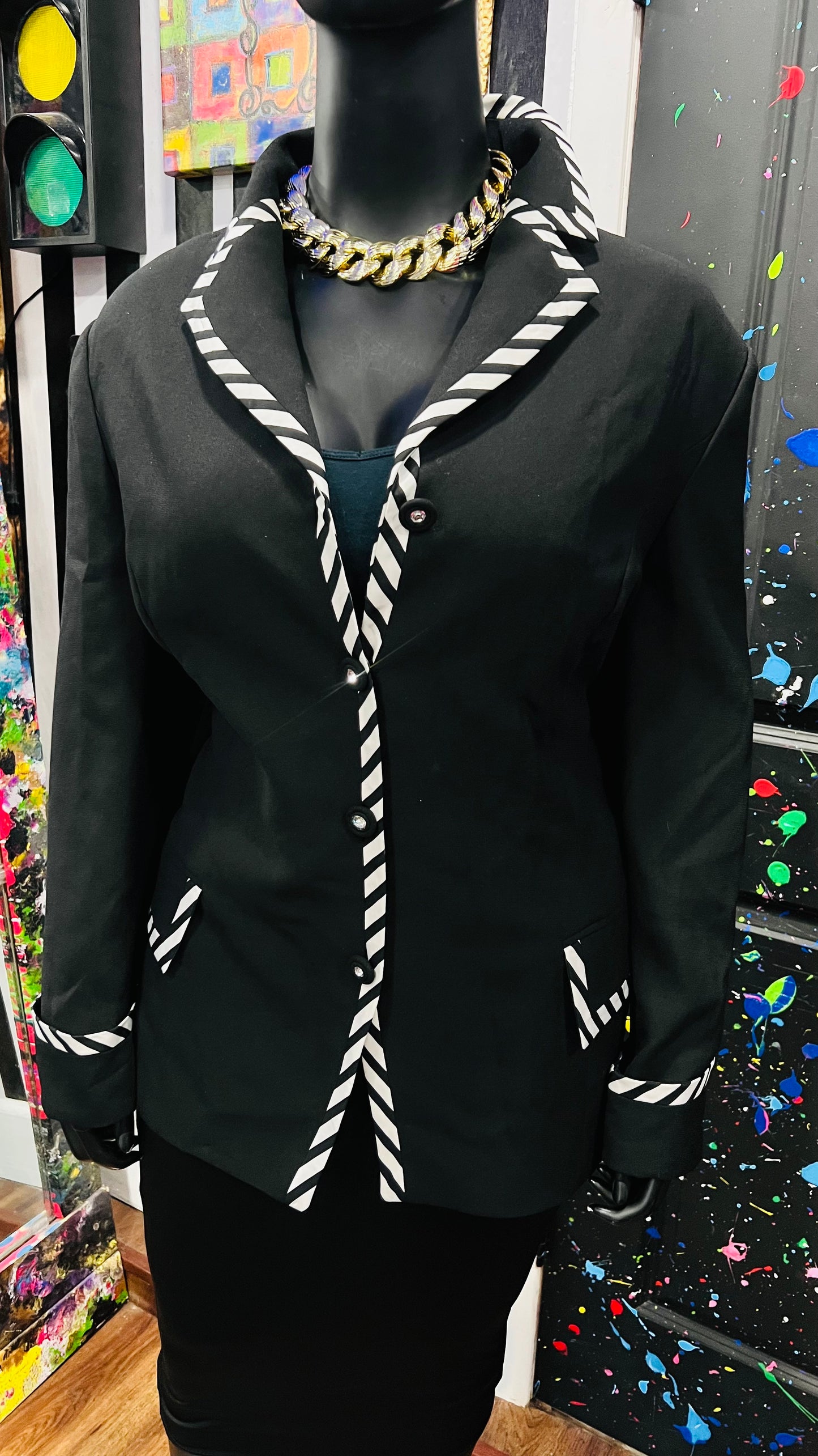 Vintage Black & White Blazer (24W)