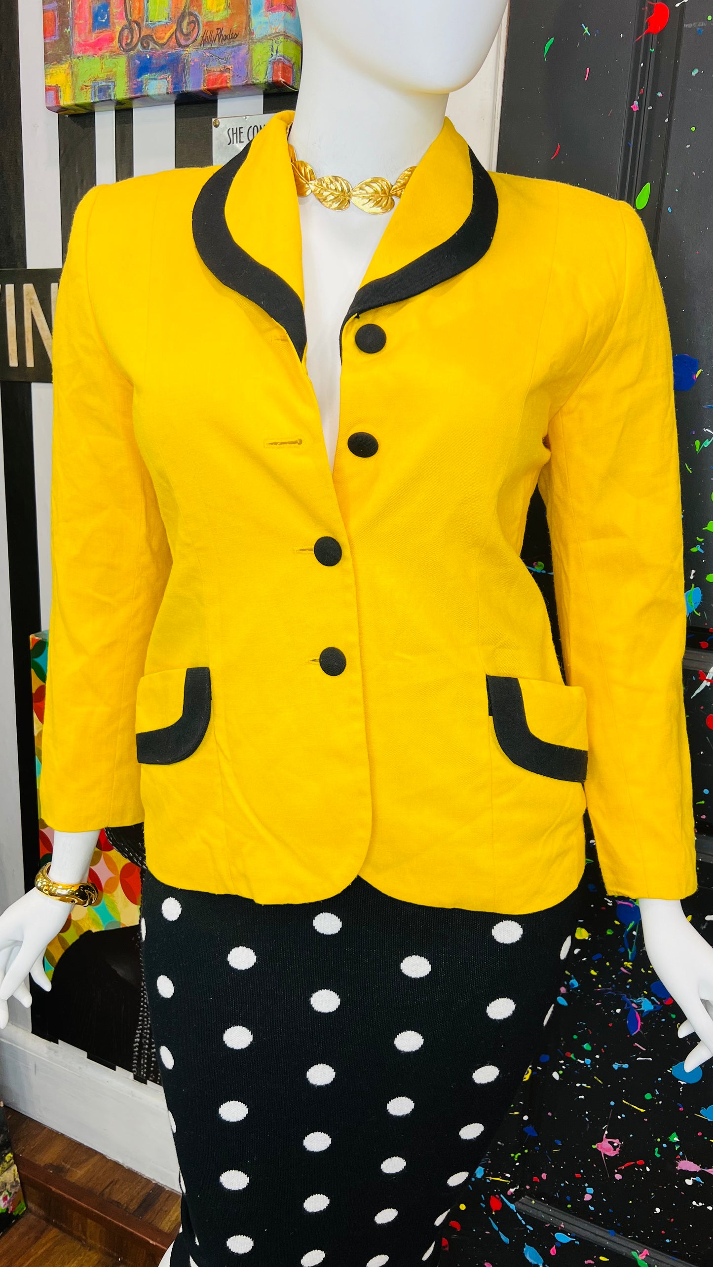 Vintage Black & Yellow Blazer (14)