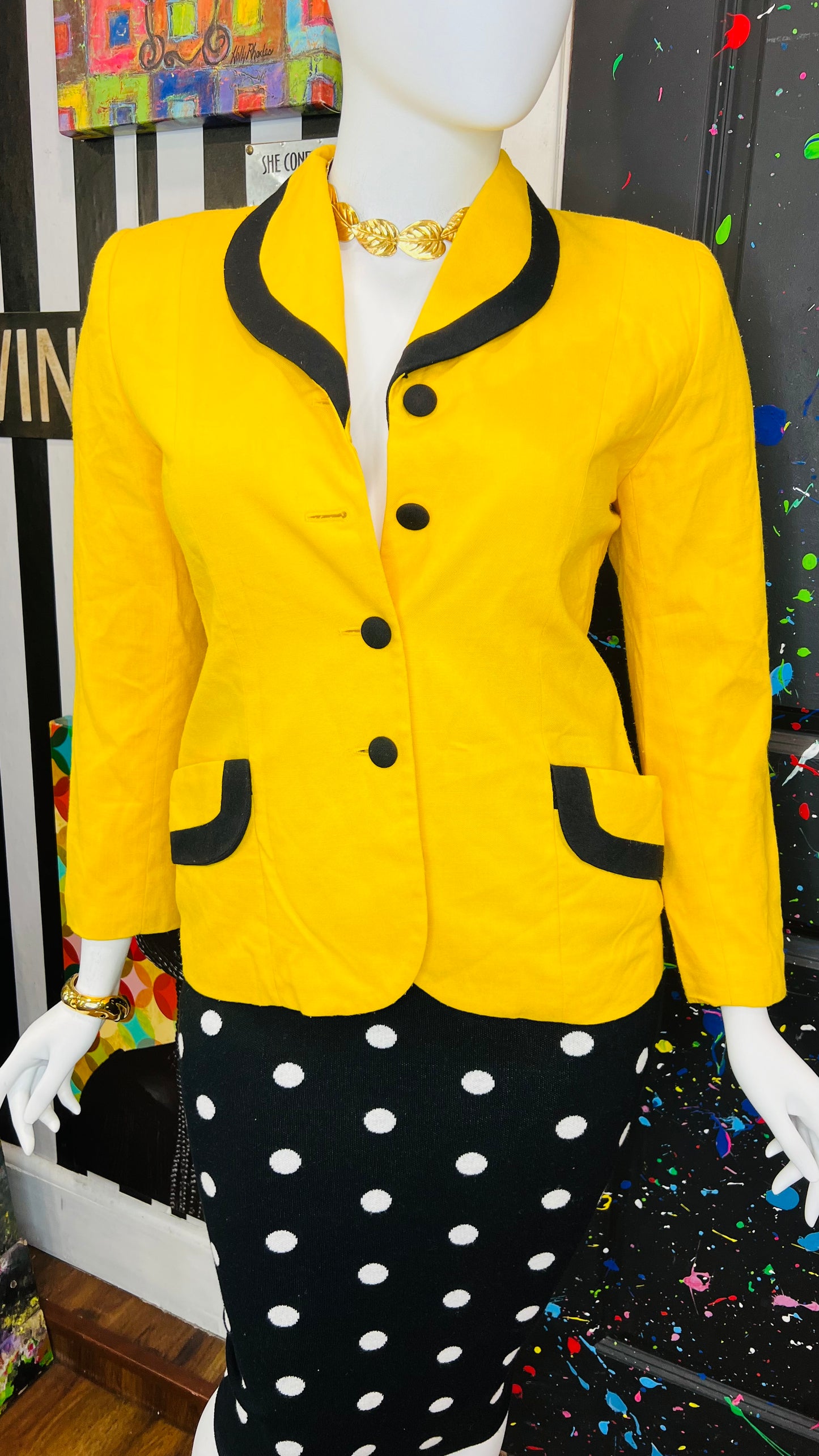 Vintage Black & Yellow Blazer (14)