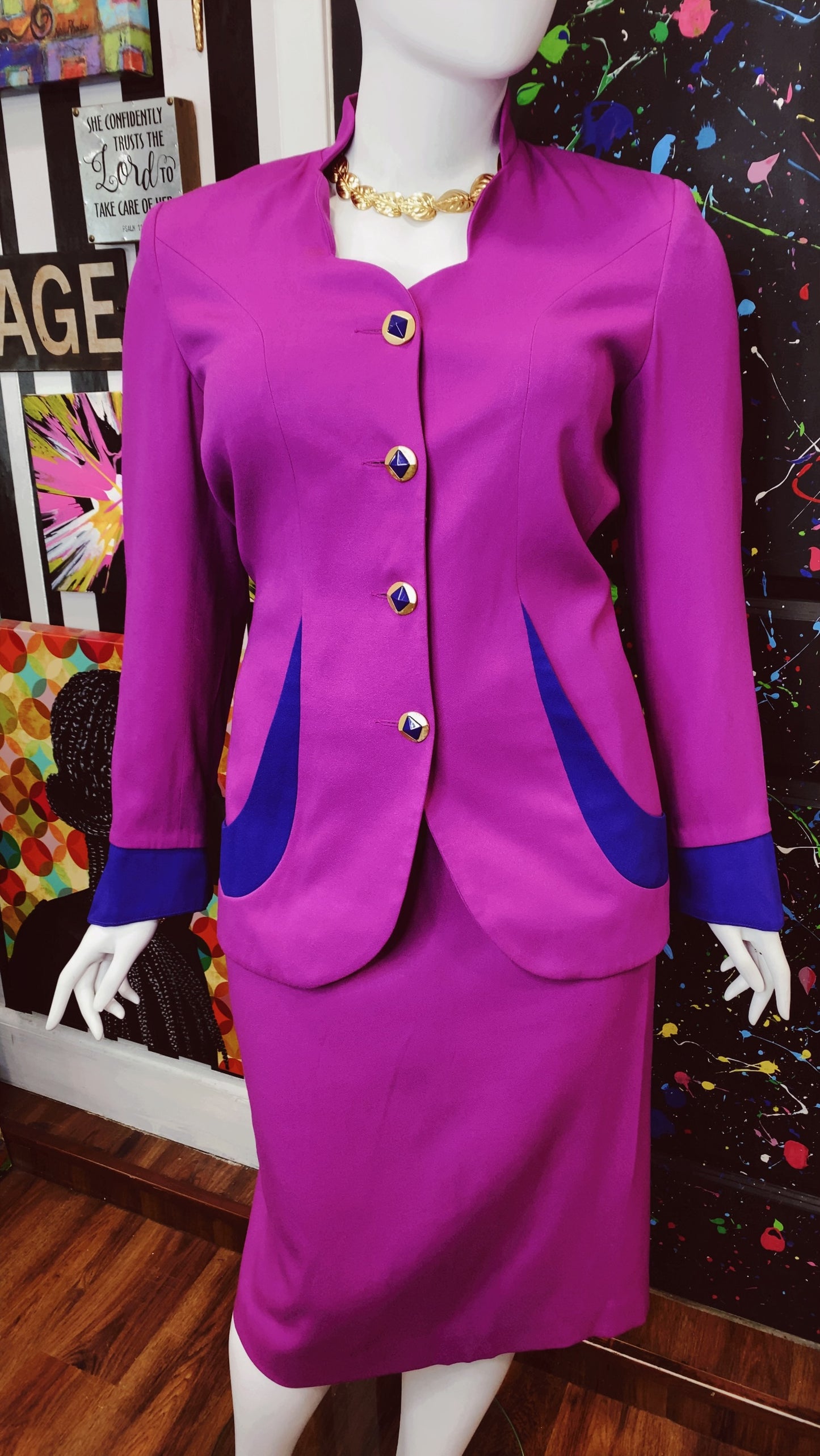 Vintage Laura Suit (18)