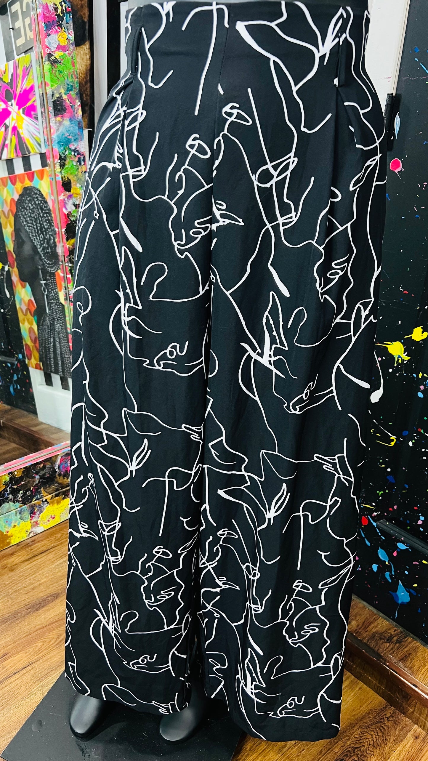 Vintage Inspired Black & White Wide Legged High Waist Pants (18)