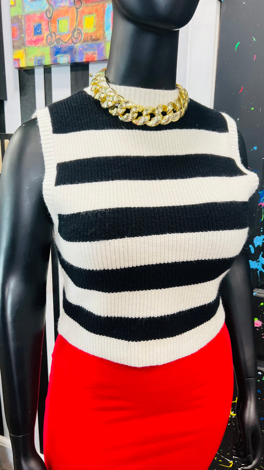 Cropped Knit Black & White Sleeveless Blouse (18)