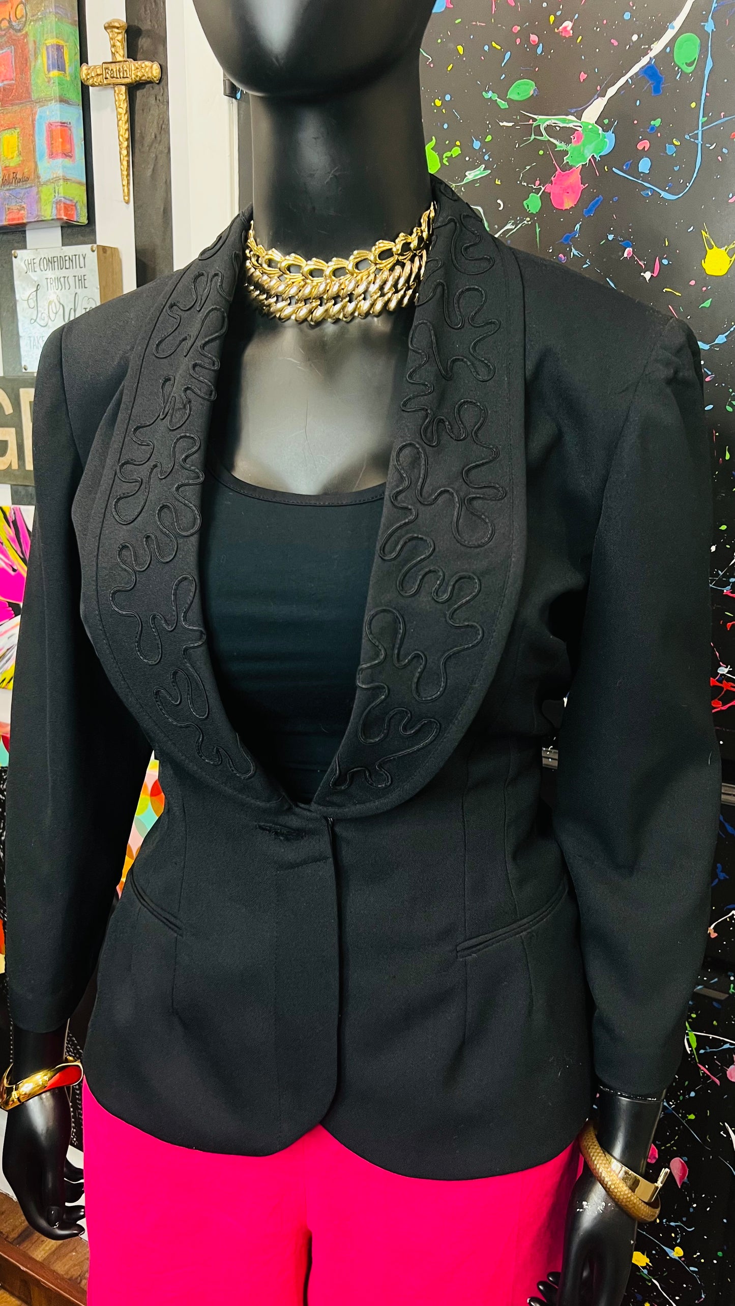 Vintage Black Embroidered Blazer (18)