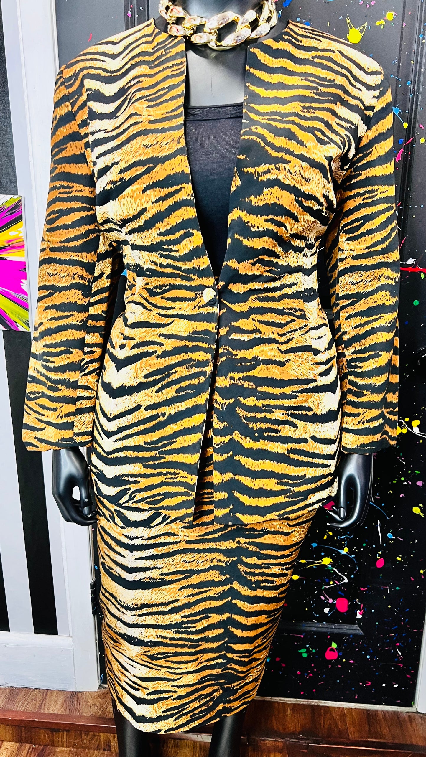 Vintage Animal Print Skirt Suit (20)
