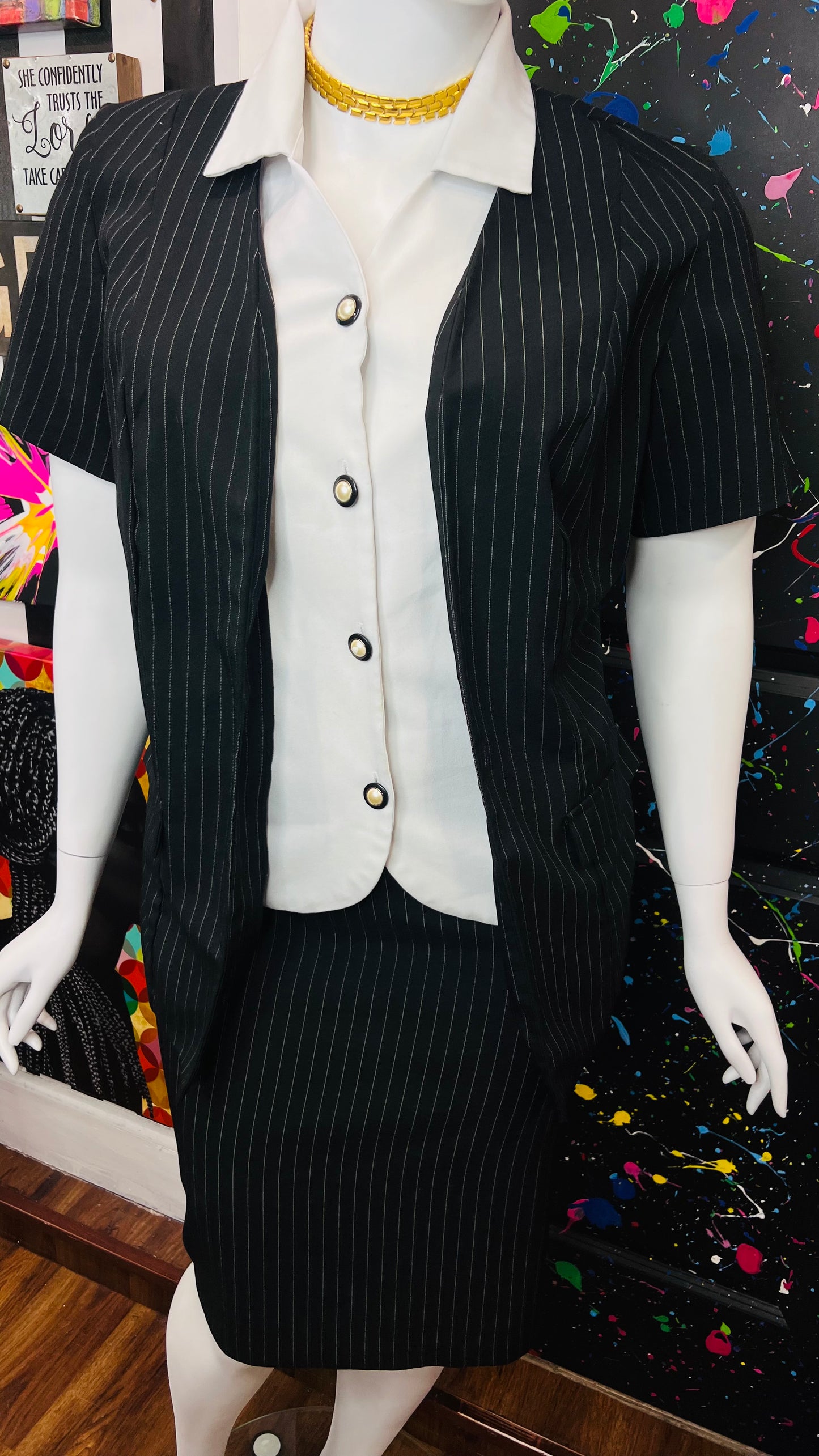 Vintage Black & White Pin Striped Suit (18W)