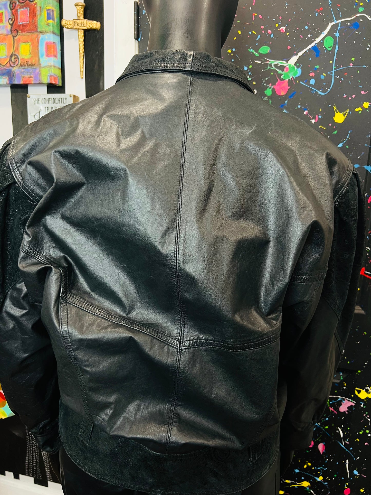 Vintage Genuine Leather Cropped Black Jacket (18)