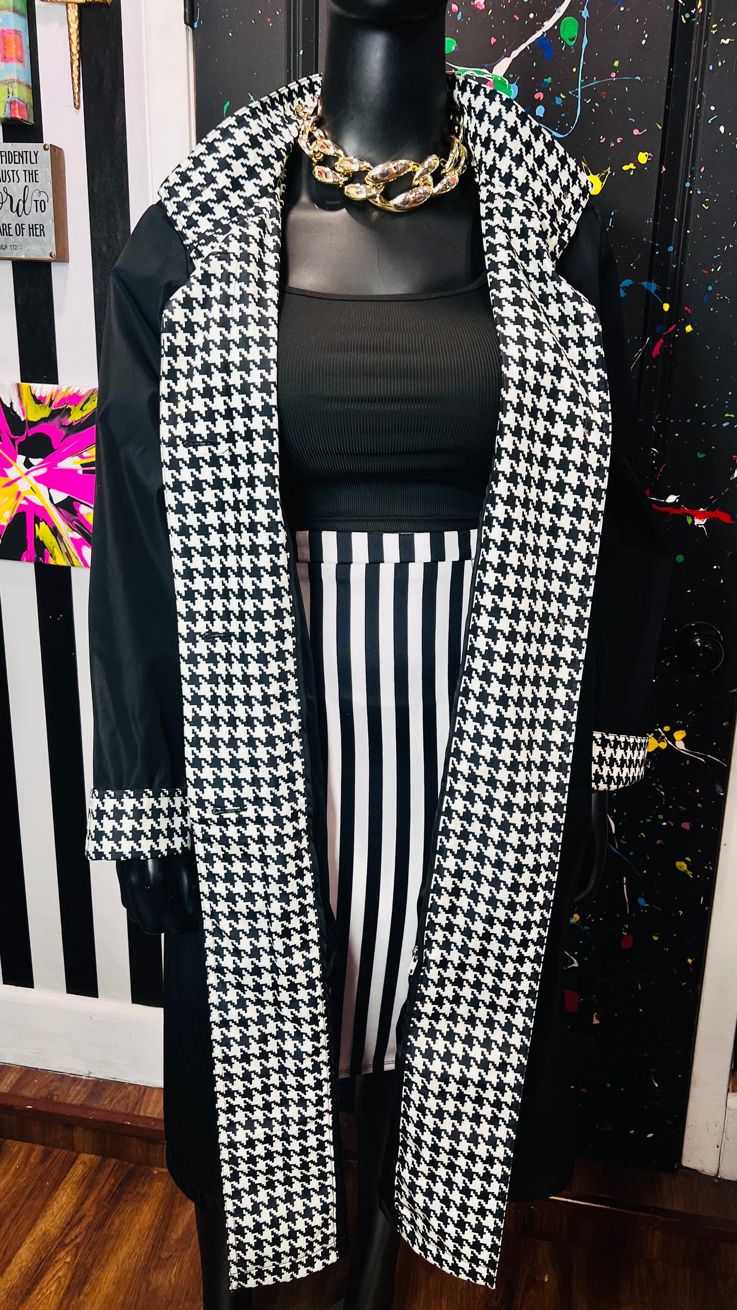 Vintage Hounds Tooth Rain Coat (20W)