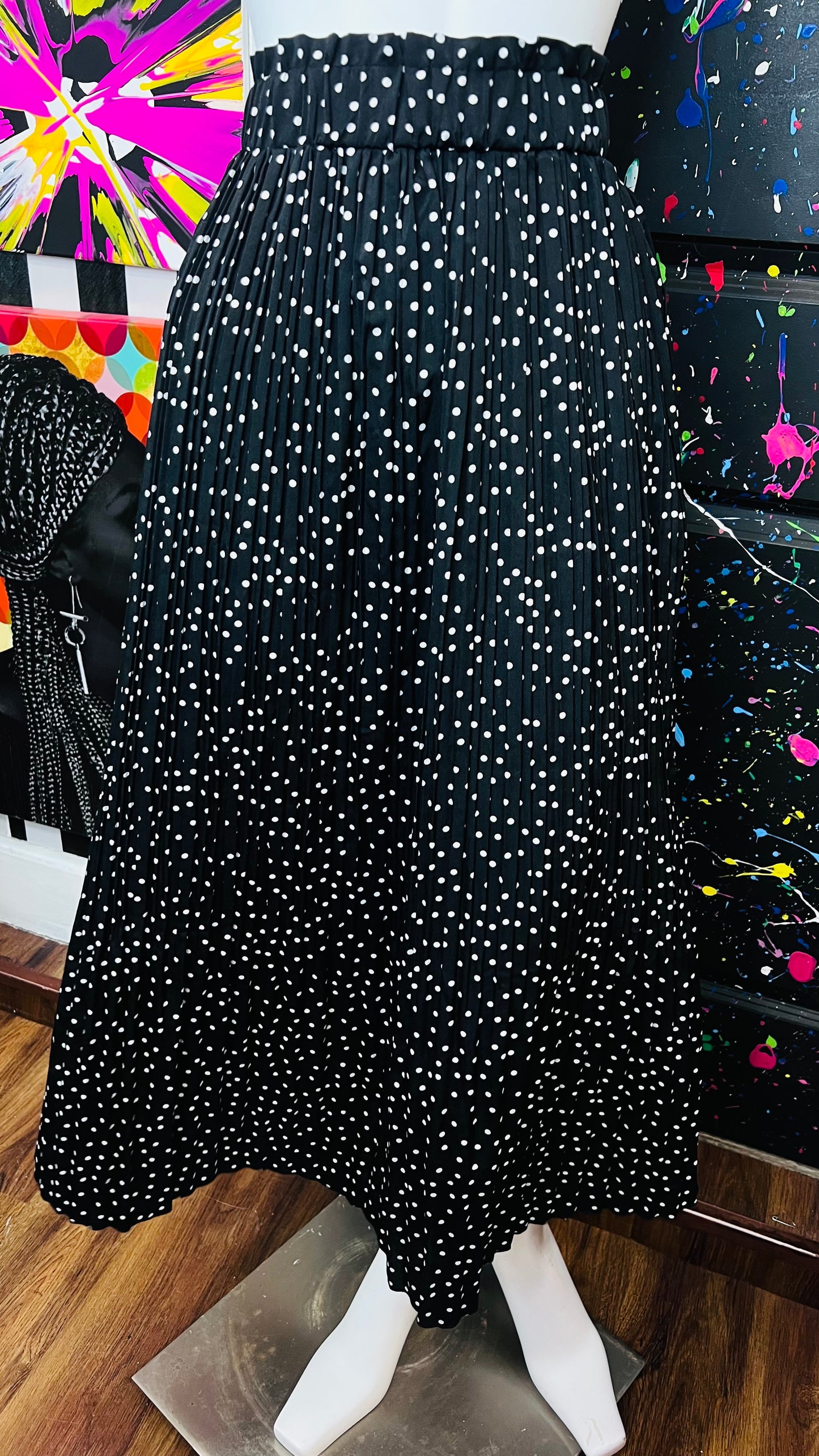 New w/Tags Paper Bag Waist Polka Dot Black & White Skirt (22)