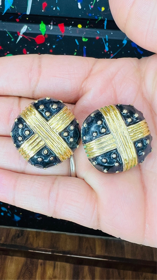 Vintage Round & Stud Black & Gold Clip On Earrings