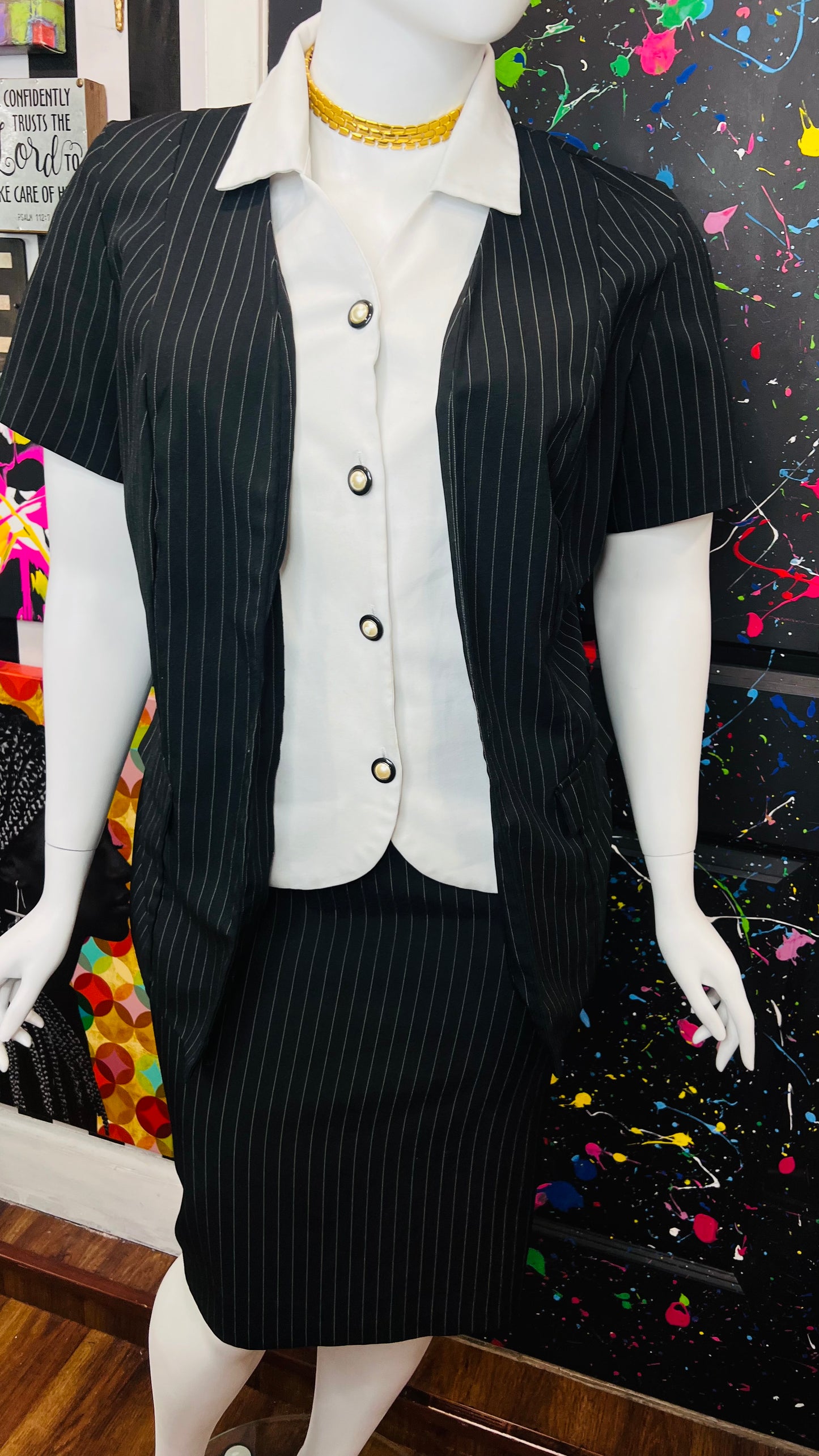 Vintage Black & White Pin Striped Suit (18W)