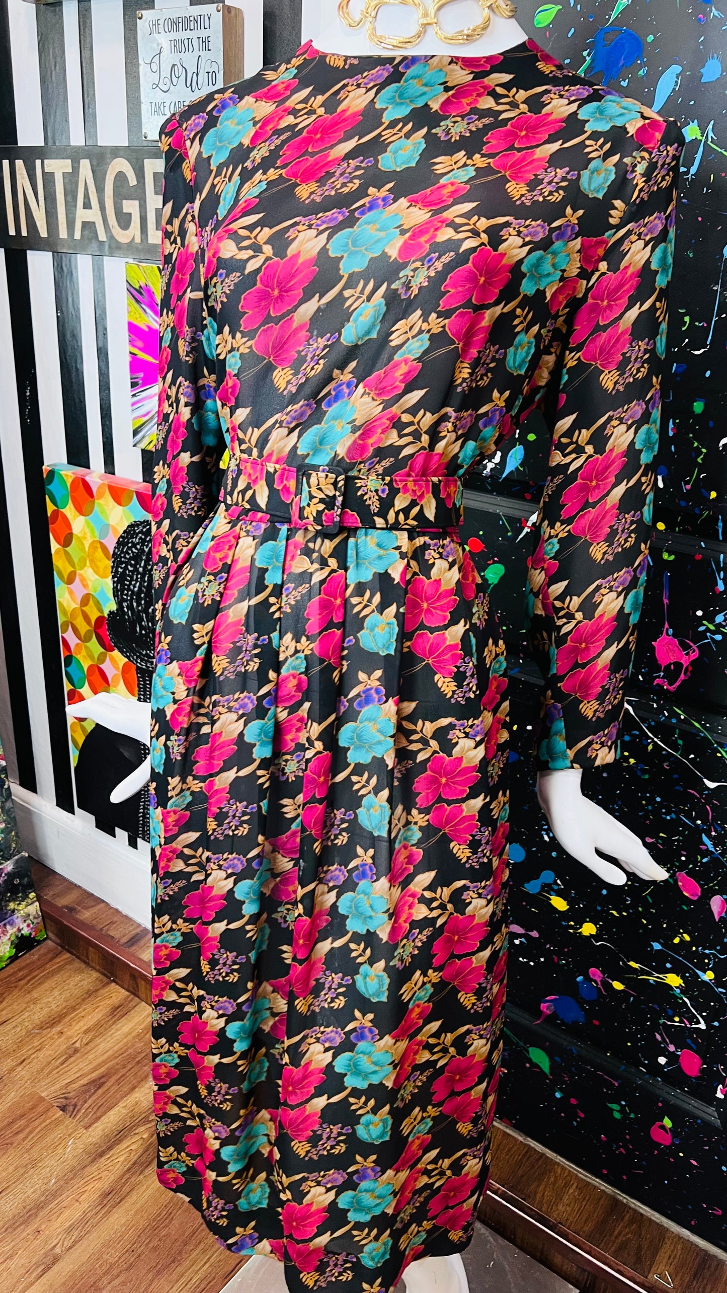 Vintage Floral Dress (16)