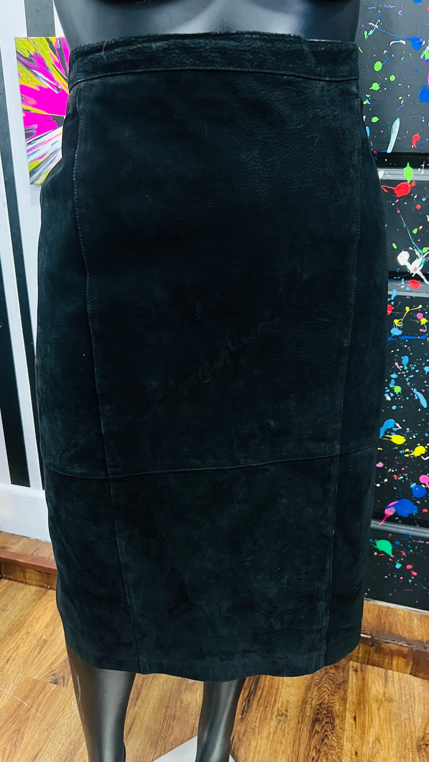 Vintage Genuine Suede Leather Black Skirt (20.5)