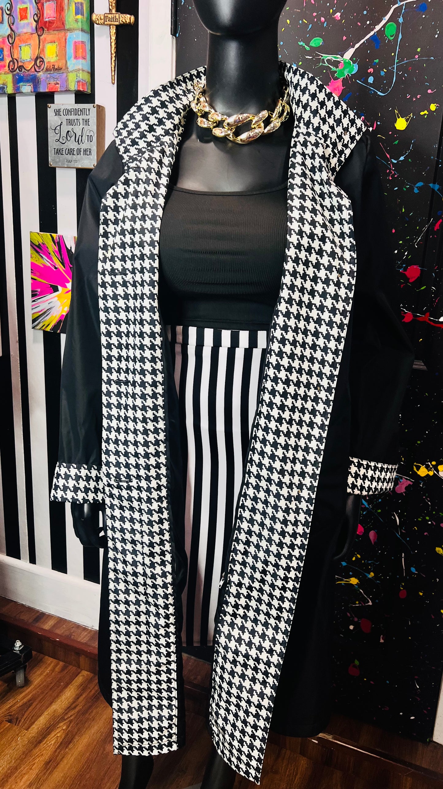 Vintage Hounds Tooth Rain Coat (20W)