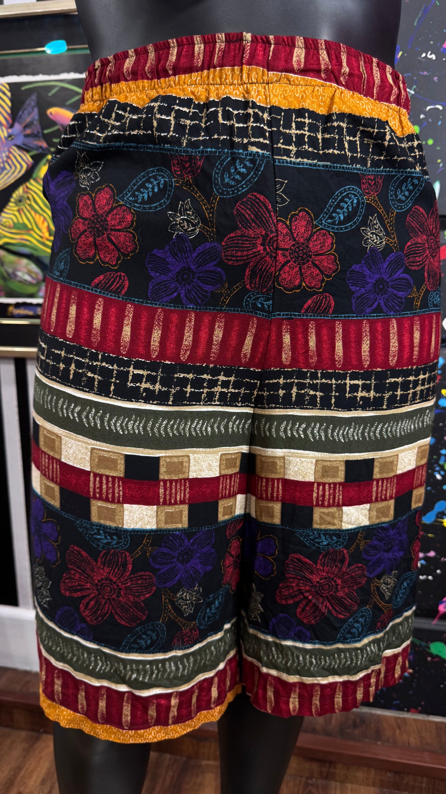 Vintage Rayon Tribal Print Shorts w/ Pockets (22)