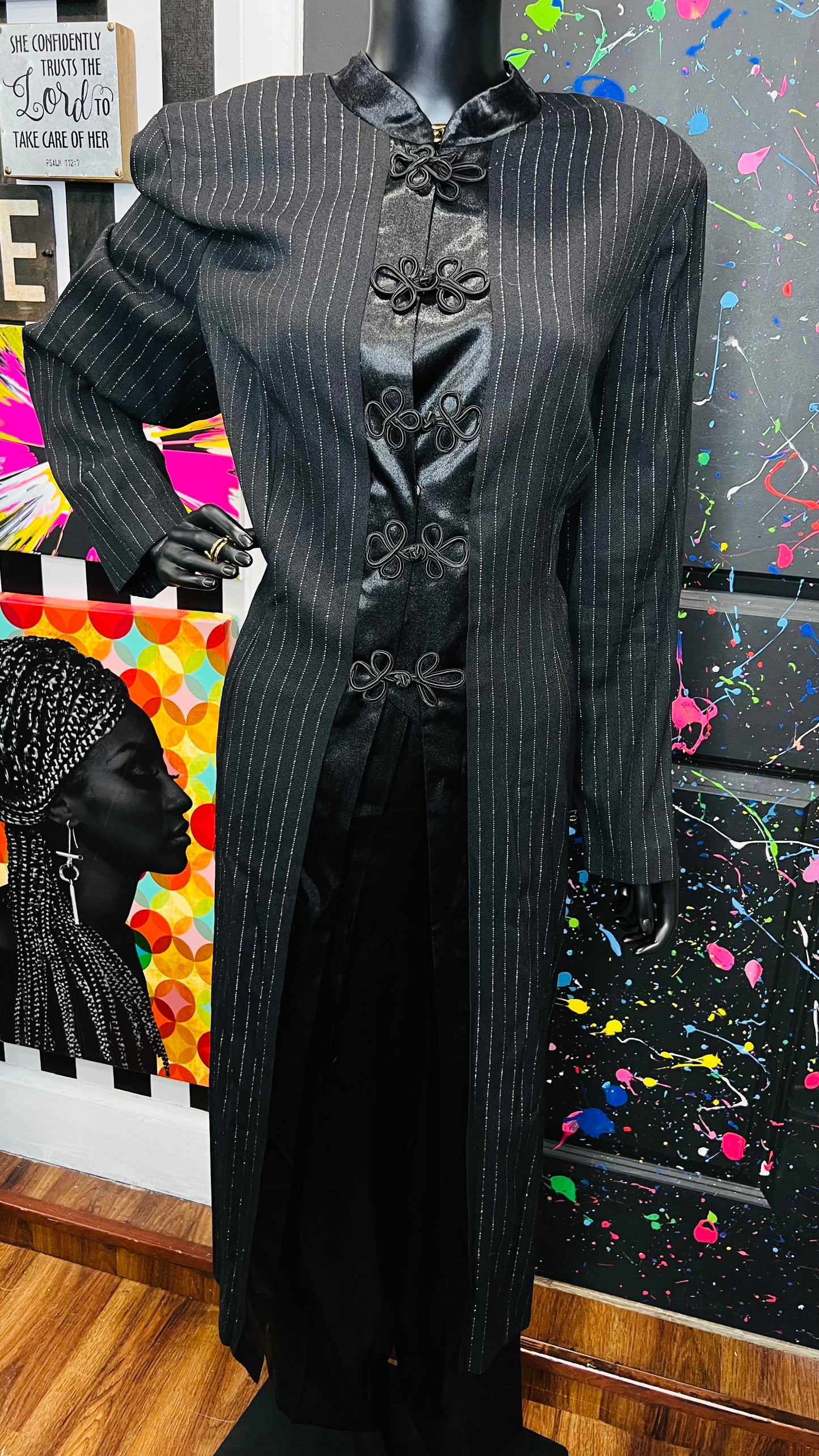 Vintage Black & Silver Pen Striped Pants Suit & Duster (20W)