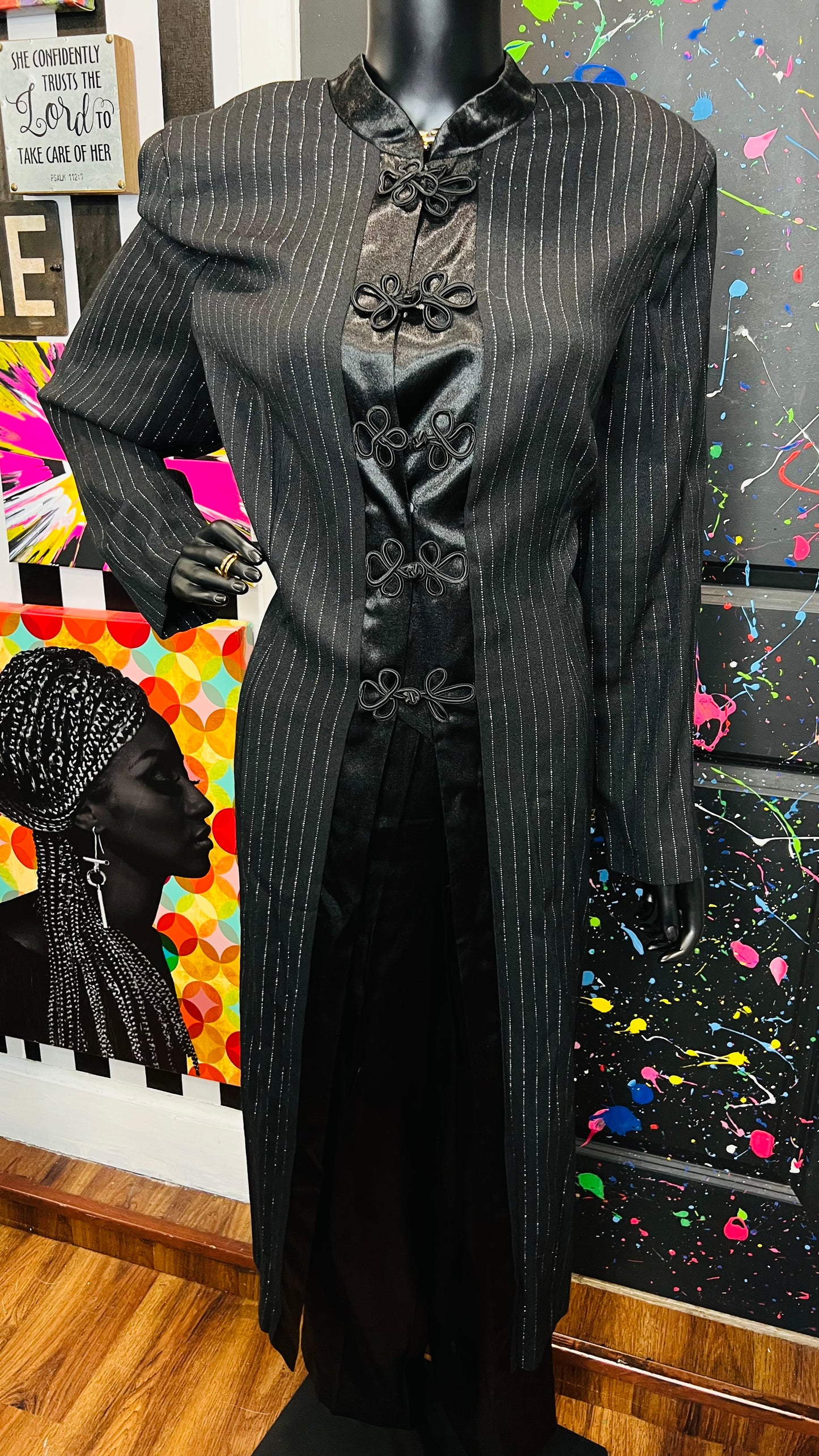 Vintage Black & Silver Pen Striped Pants Suit & Duster (20W)