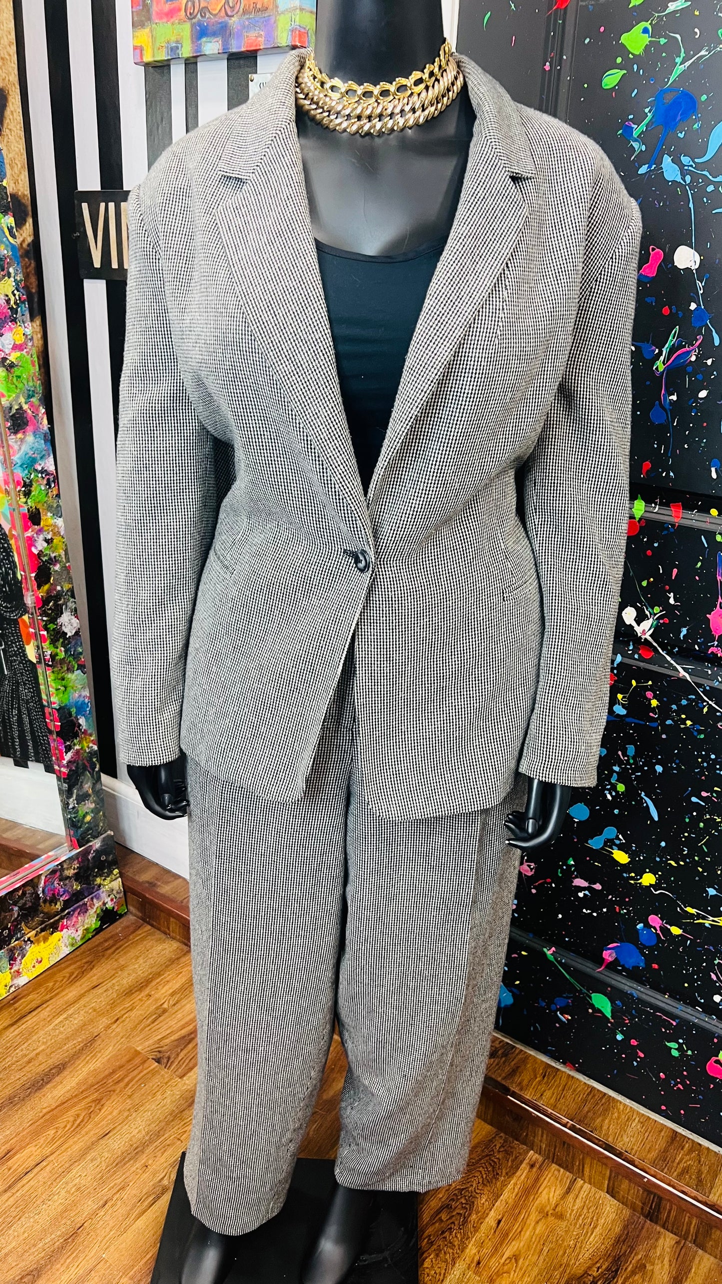 Vintage Wool Black & White Suit (24W)