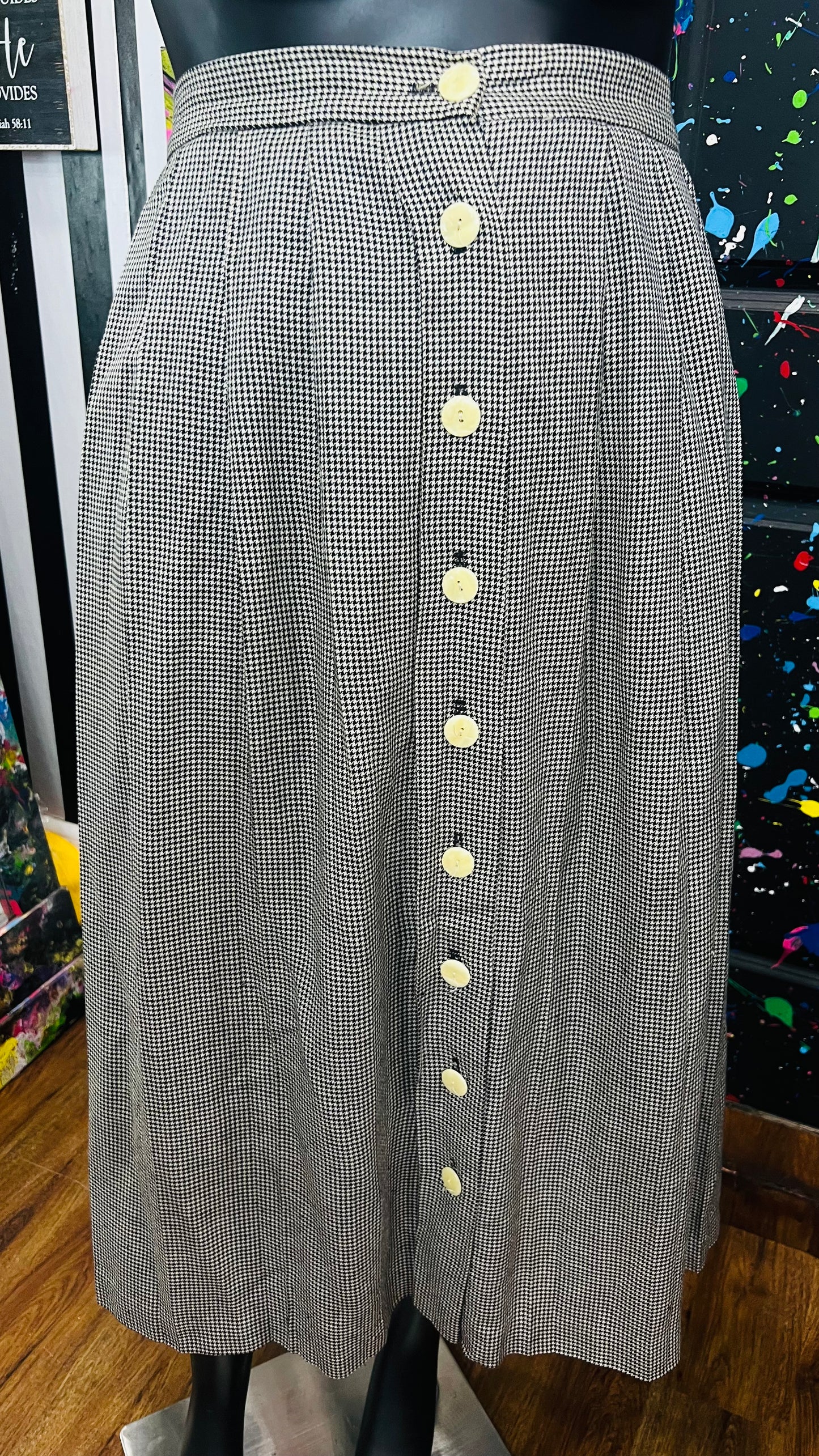 Vintage Hounds Tooth Front Button Skirt (18)