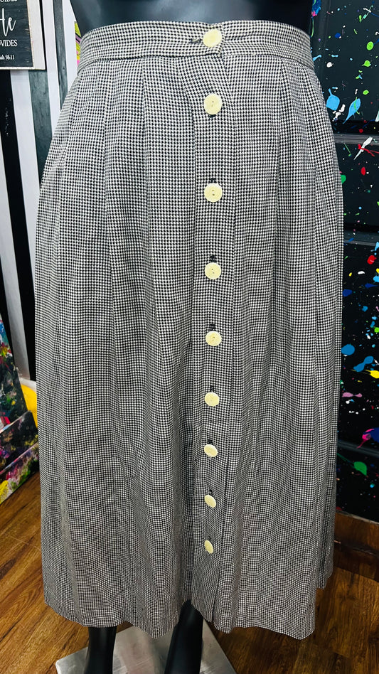 Vintage Hounds Tooth Front Button Skirt (18)