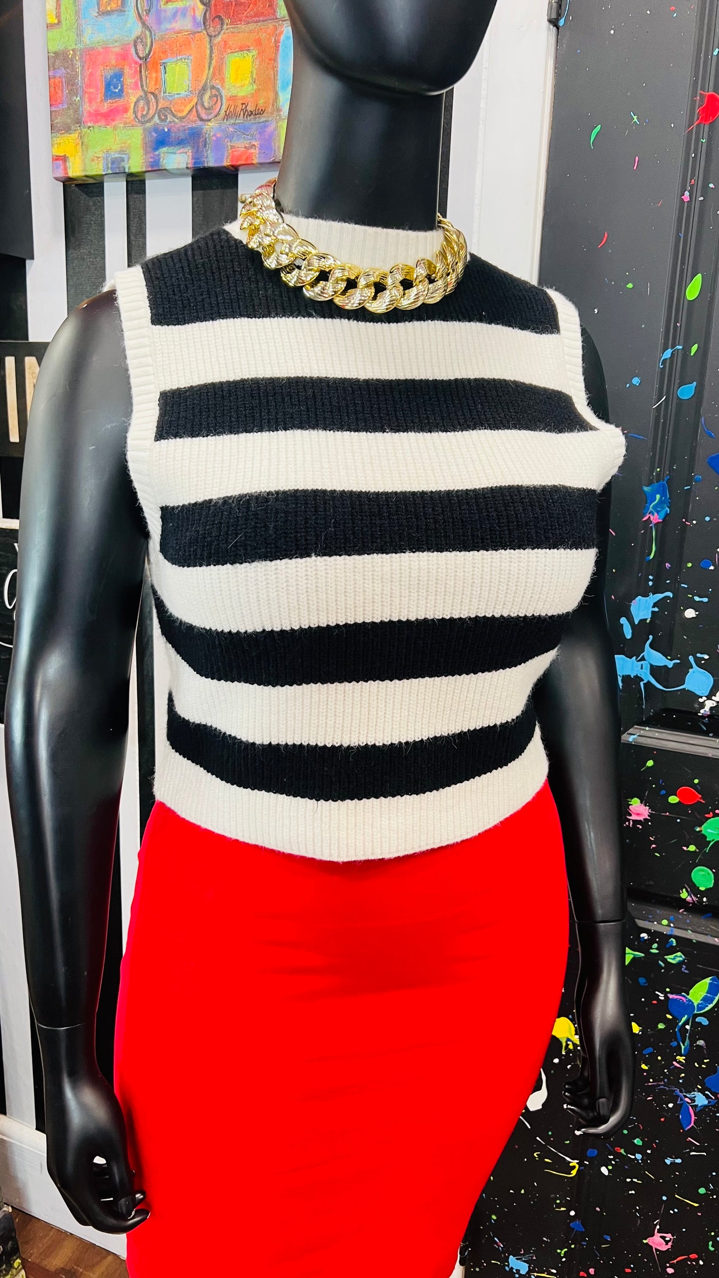 Cropped Knit Black & White Sleeveless Blouse (18)
