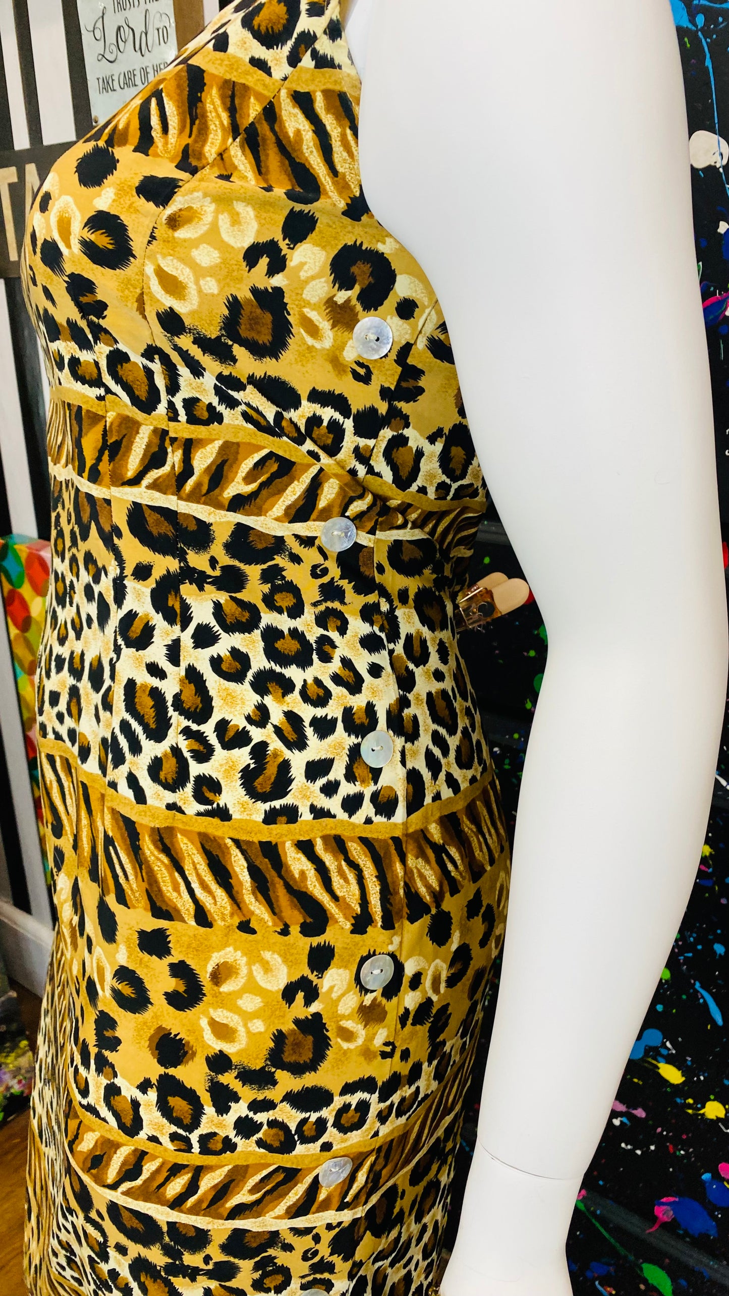 Vintage Animal Print Sleeveless Dress (16)