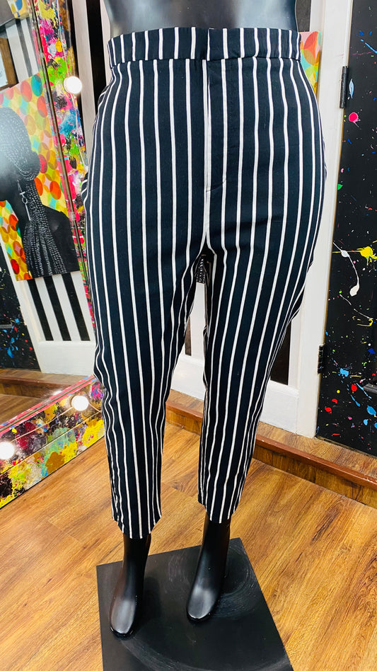 B&W Striped Stretch Pants