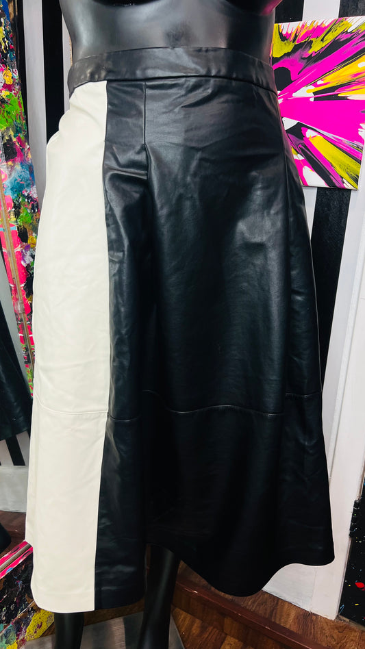 Eloquii New w/ Tags Faux Leather Skirt (20)