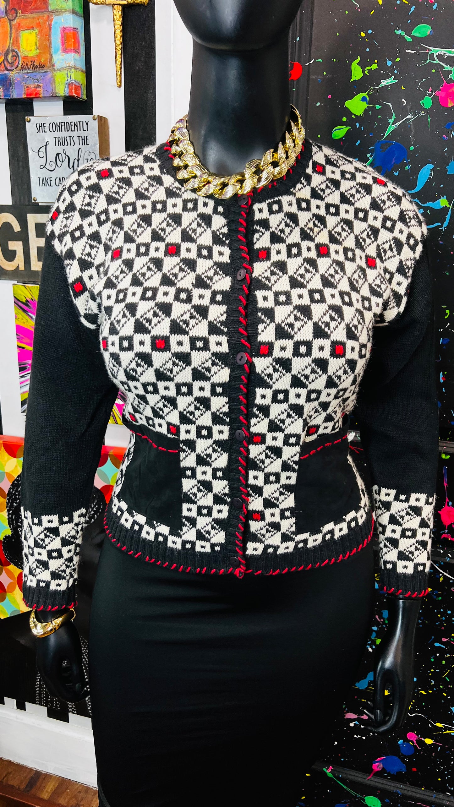Vintage Black White & Red Cropped Sweater (16)