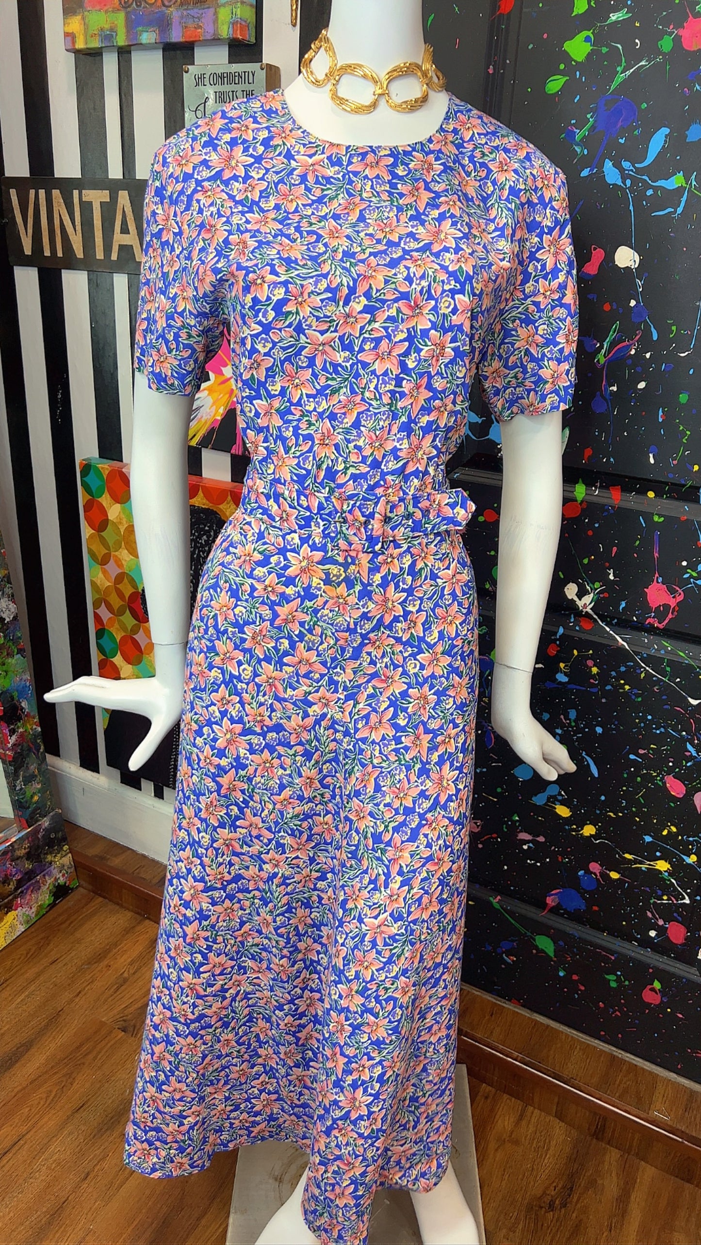 Vintage Floral Dress w/ Belt (14)