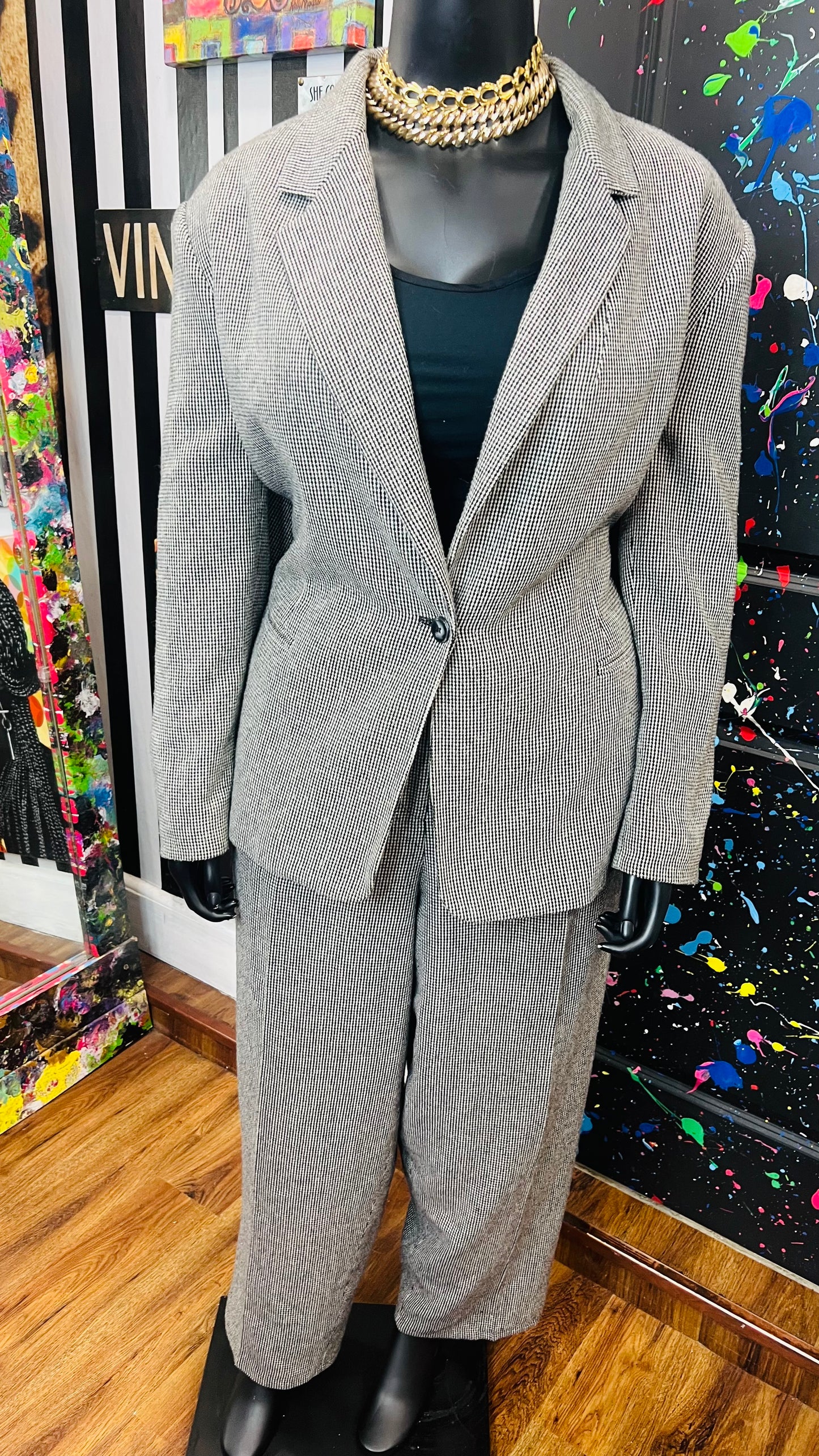 Vintage Wool Black & White Suit (24W)