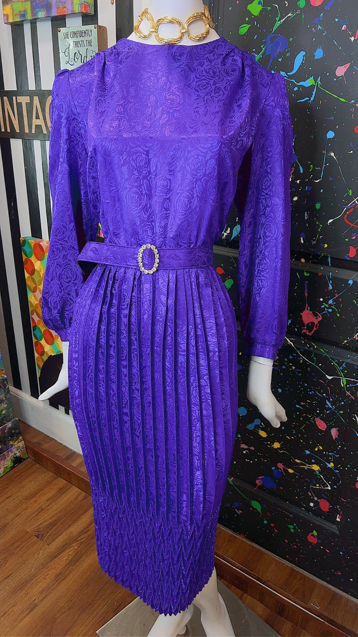 Vintage Purple Pleated Dress w/ Belt (16)
