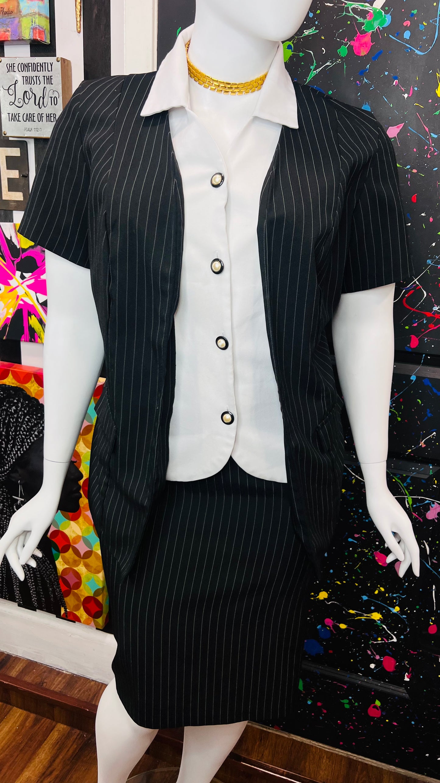 Vintage Black & White Pin Striped Suit (18W)