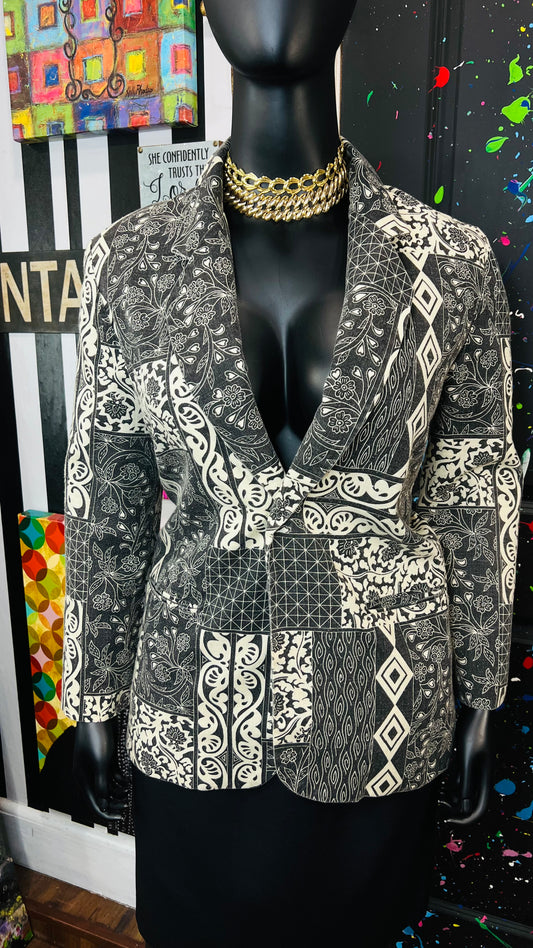 Vintage Distressed Black & White Tribal Print Blazer (14)